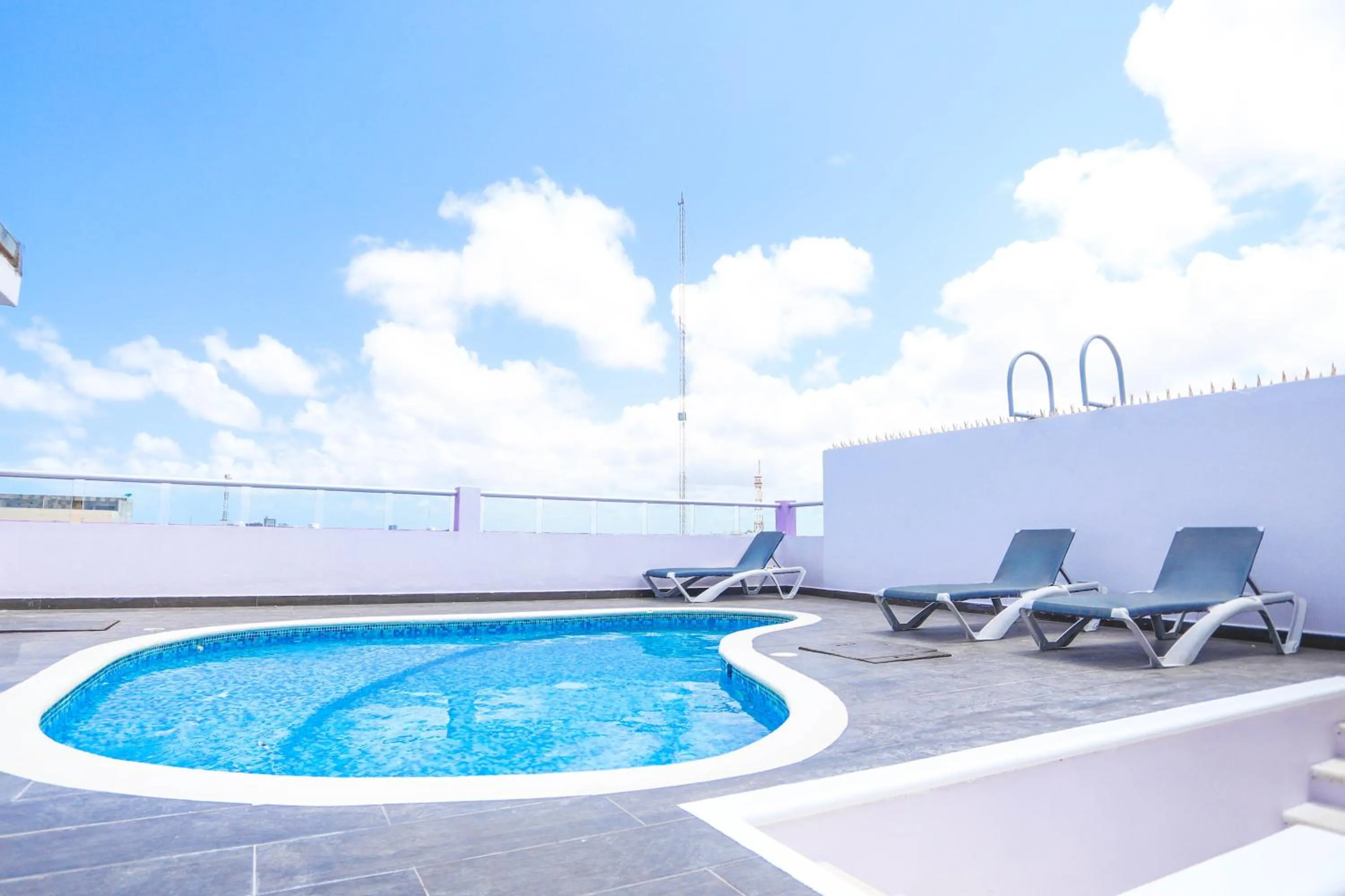 Pool view in Hotel Kavia