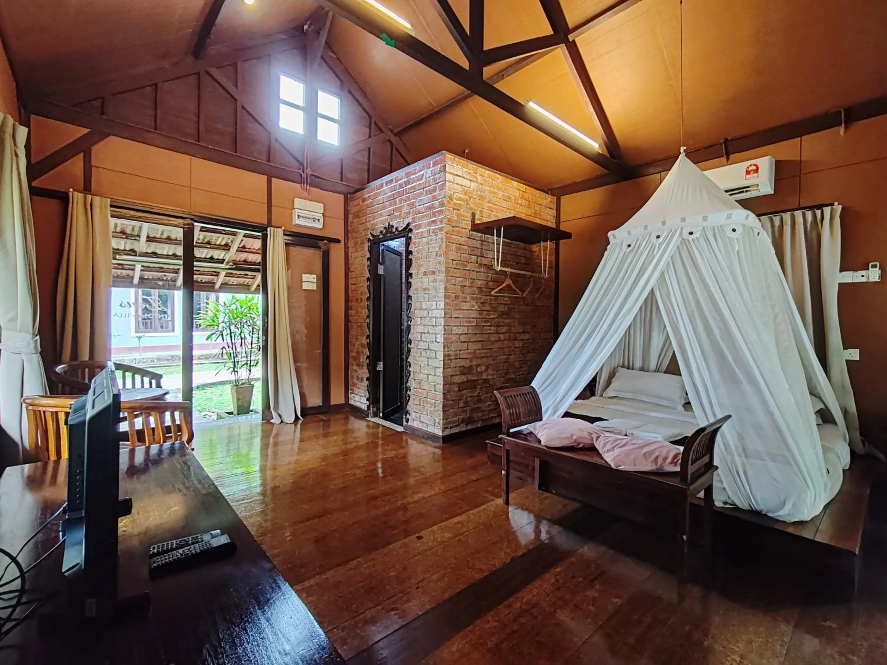 Photo of the whole room in Sentosa Villa