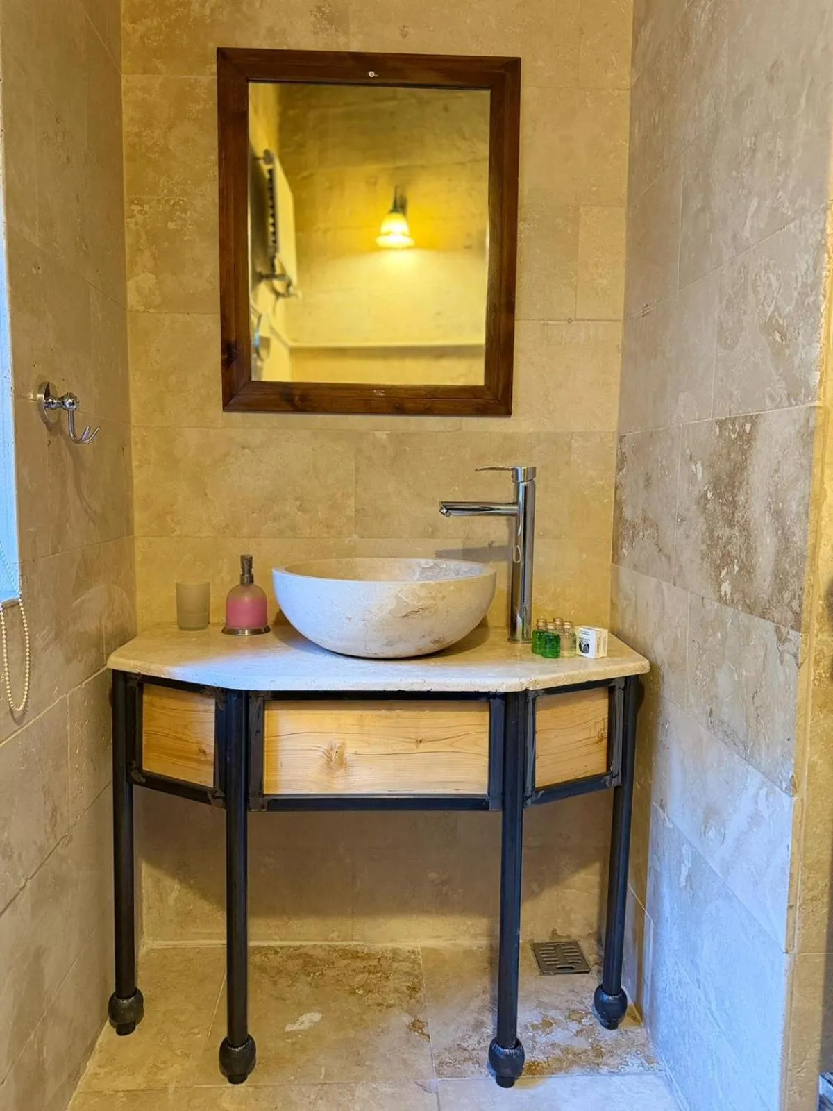 Toilet in Century Cave Hotel