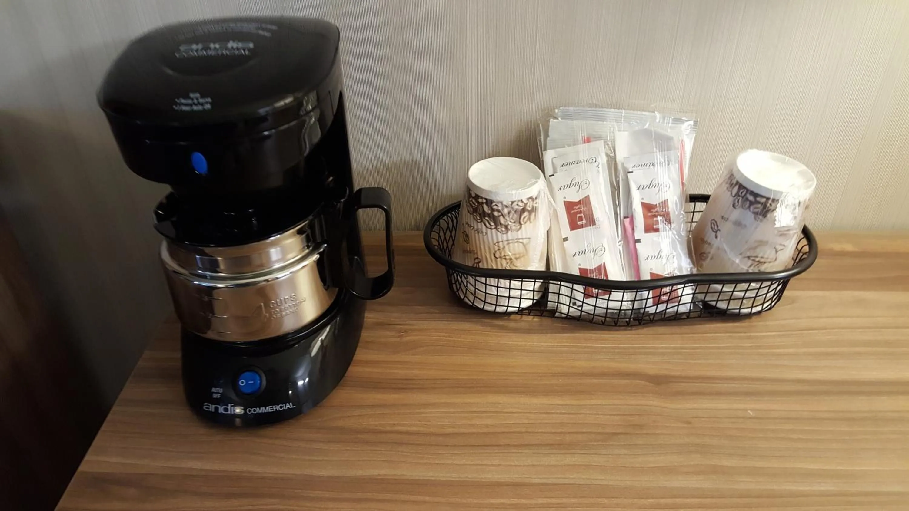 Coffee/tea facilities in AArtpark Hotel Inn at Lewsiton