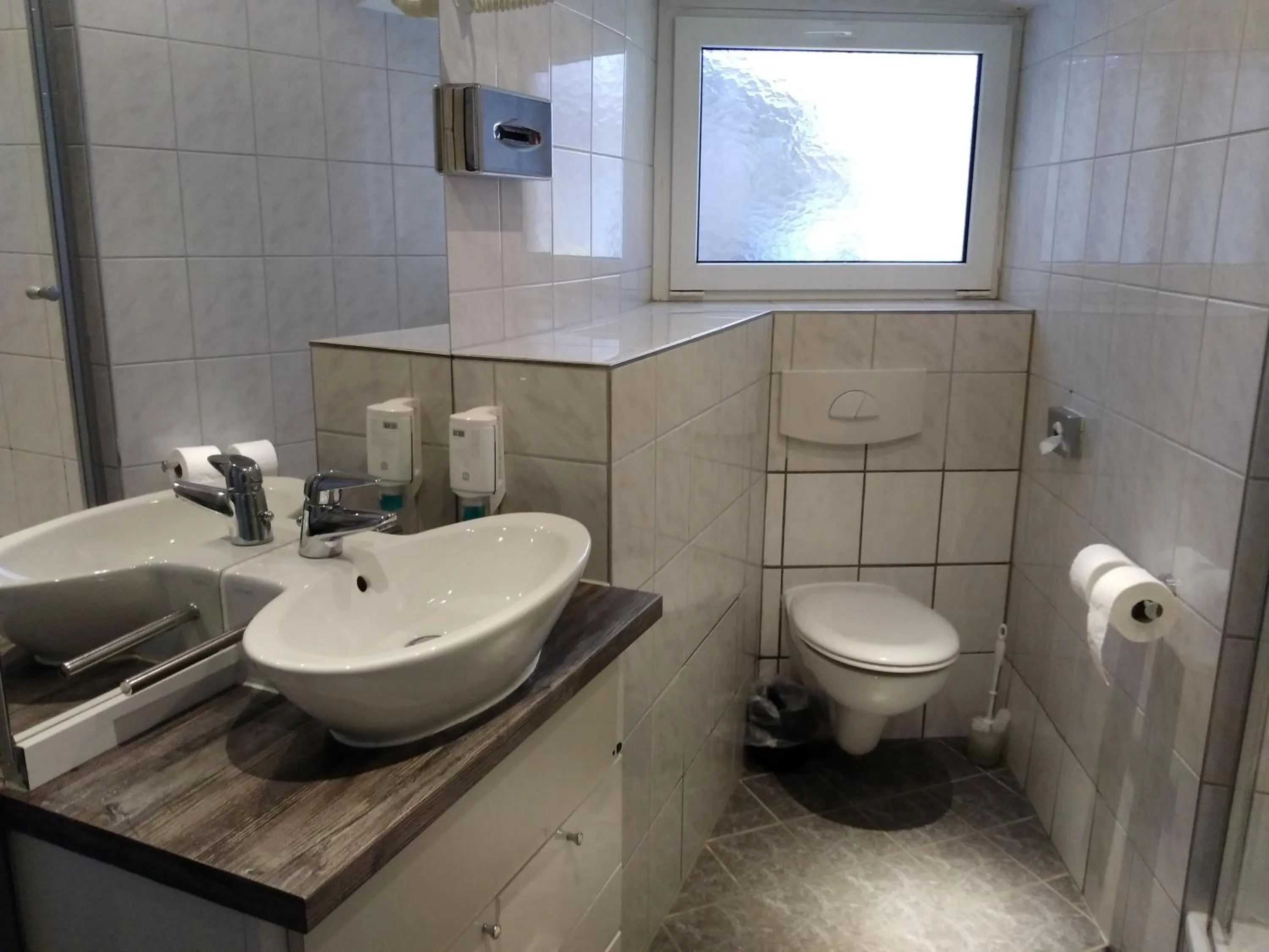 Bathroom in Wasserturm Hotel Mannheim