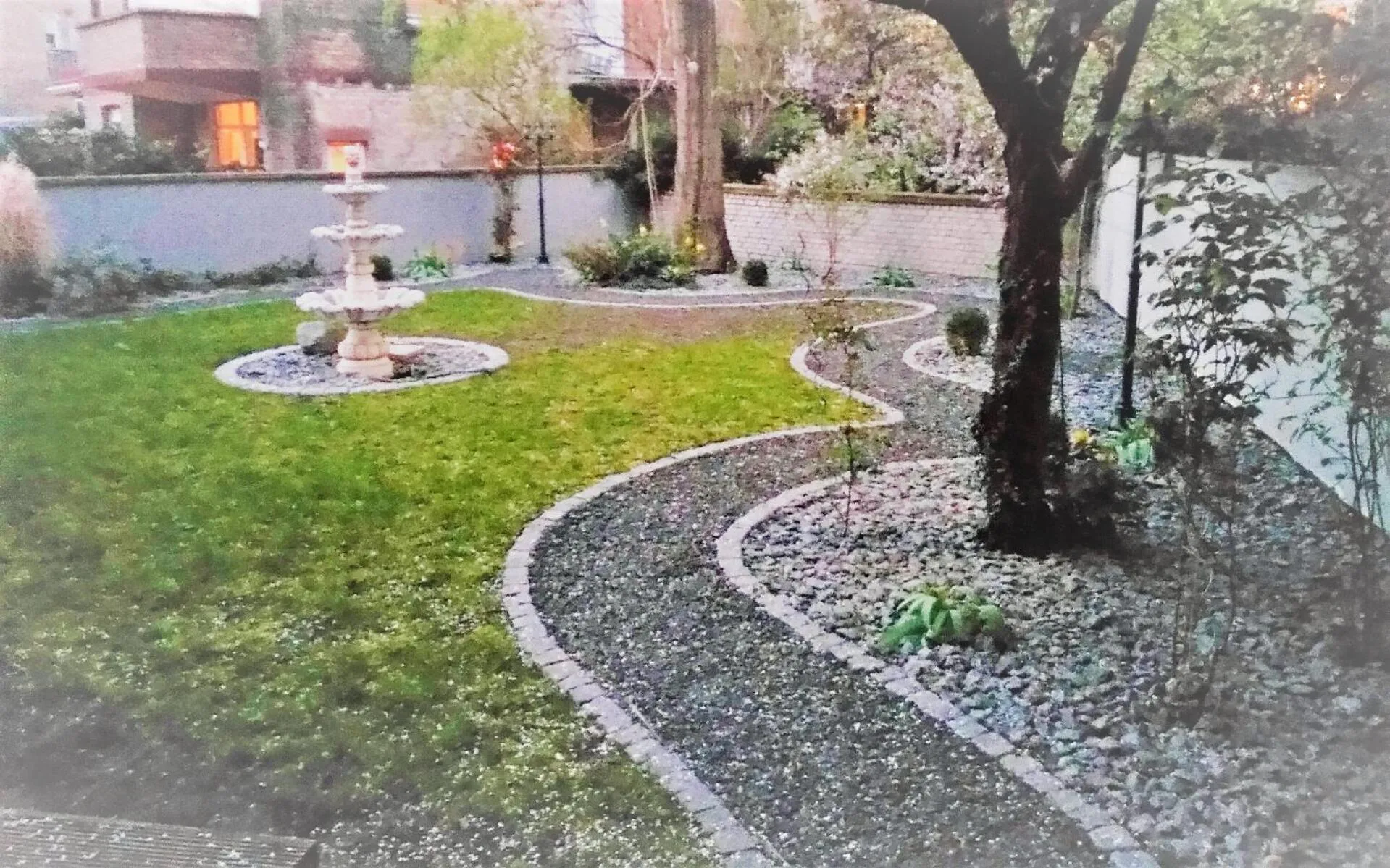 Garden view in Wasserturm Hotel Mannheim