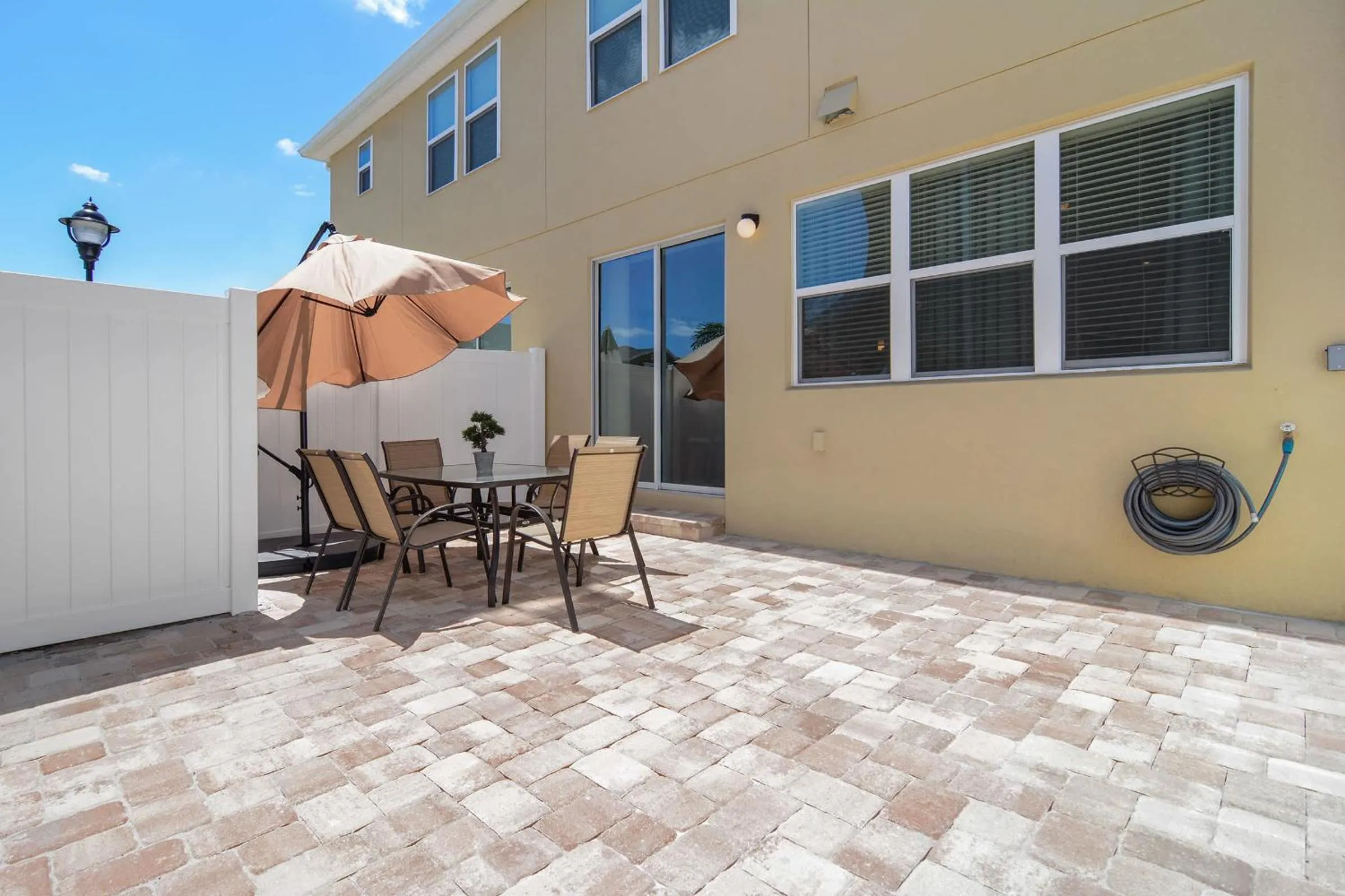 Four Bedroom w/ GameRoom 5152A