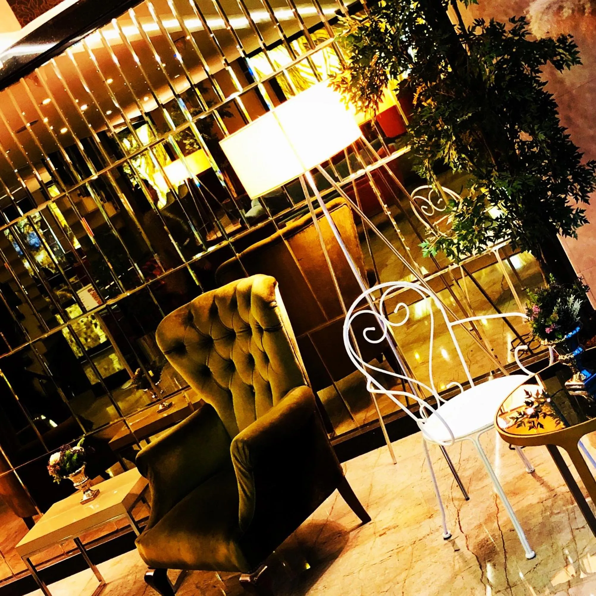 Text overlay in Laodikya Hotel