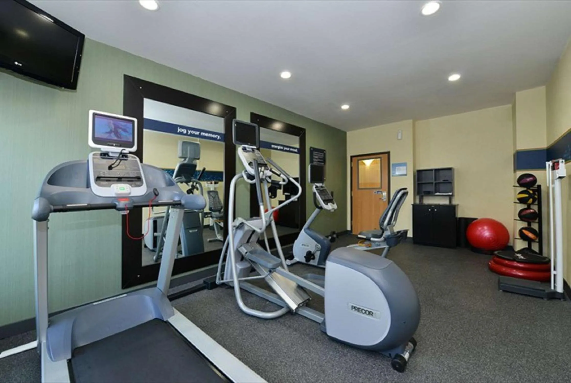 Fitness centre/facilities in Hampton Inn Sturgis