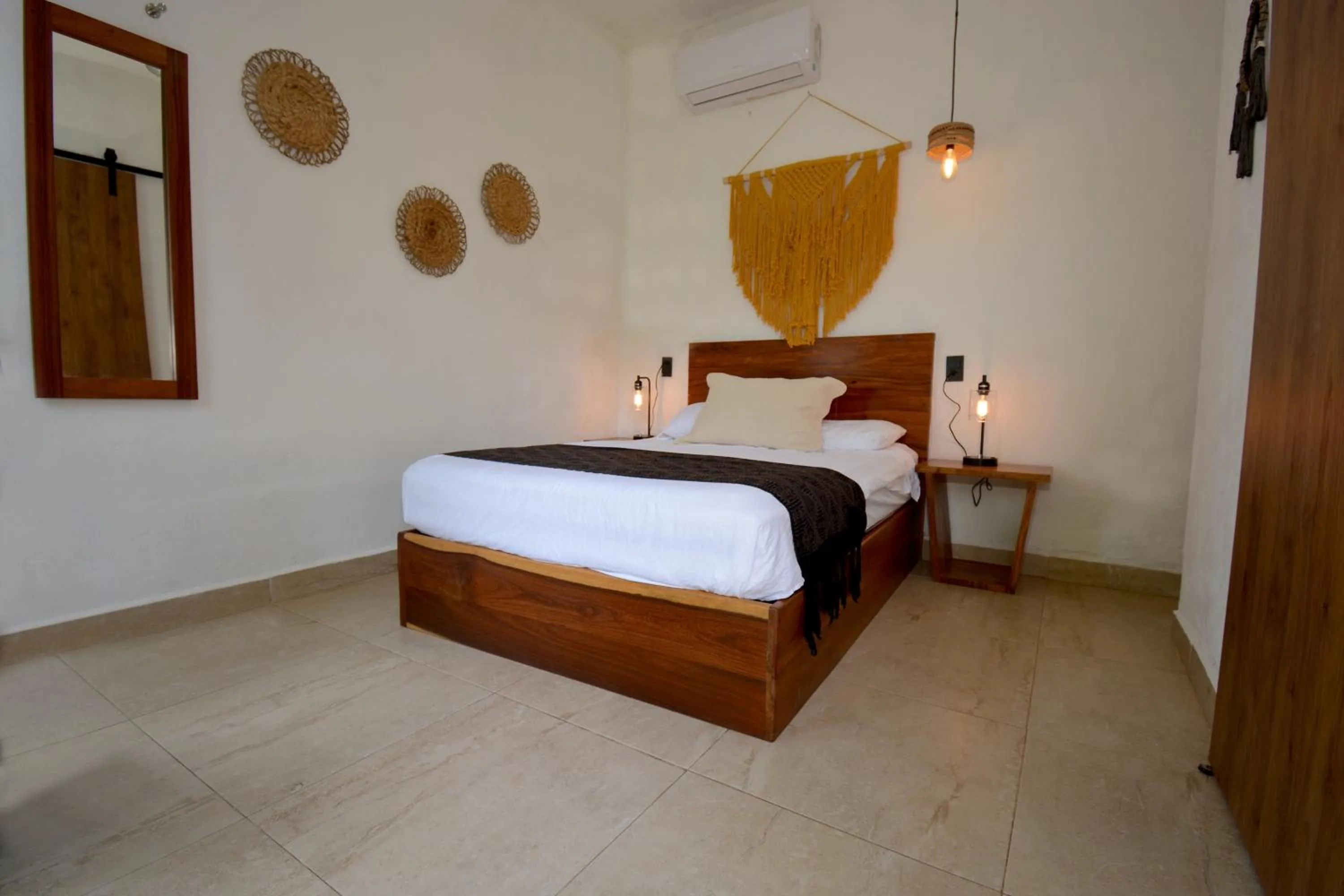 Bed in Casa Delia Hotel Downtown