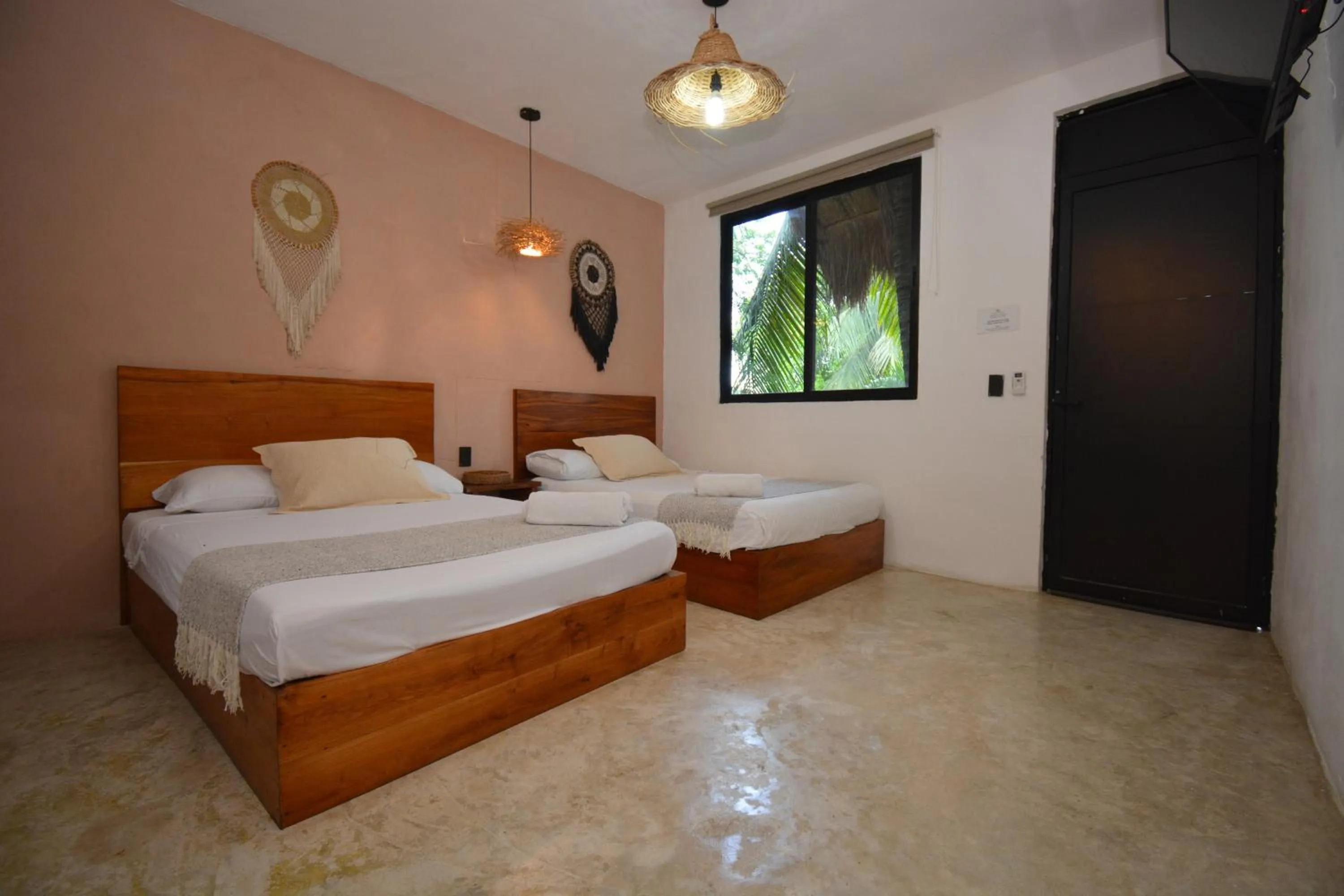 Bed in Casa Delia Hotel Downtown