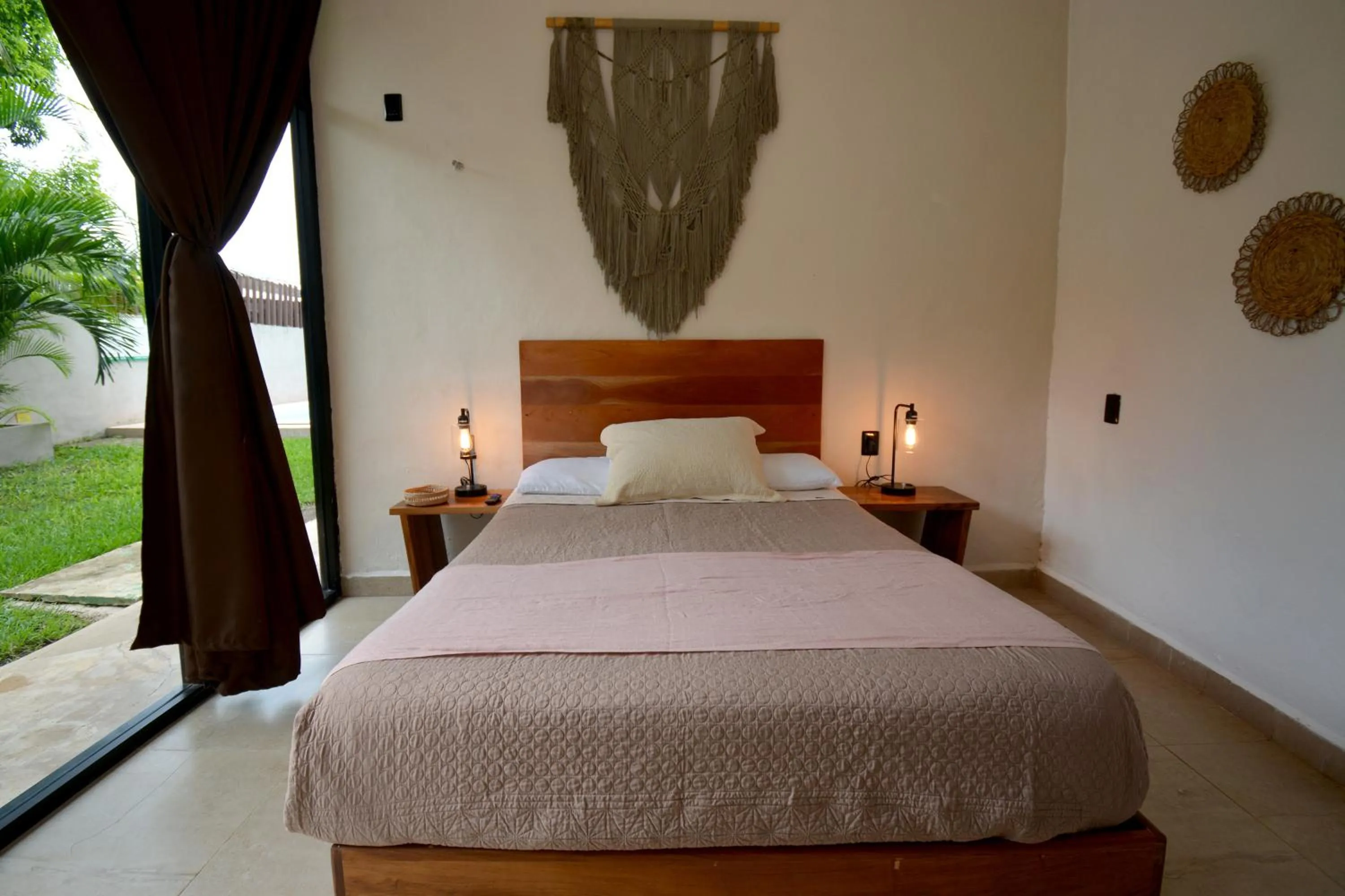 Bed in Casa Delia Hotel Downtown