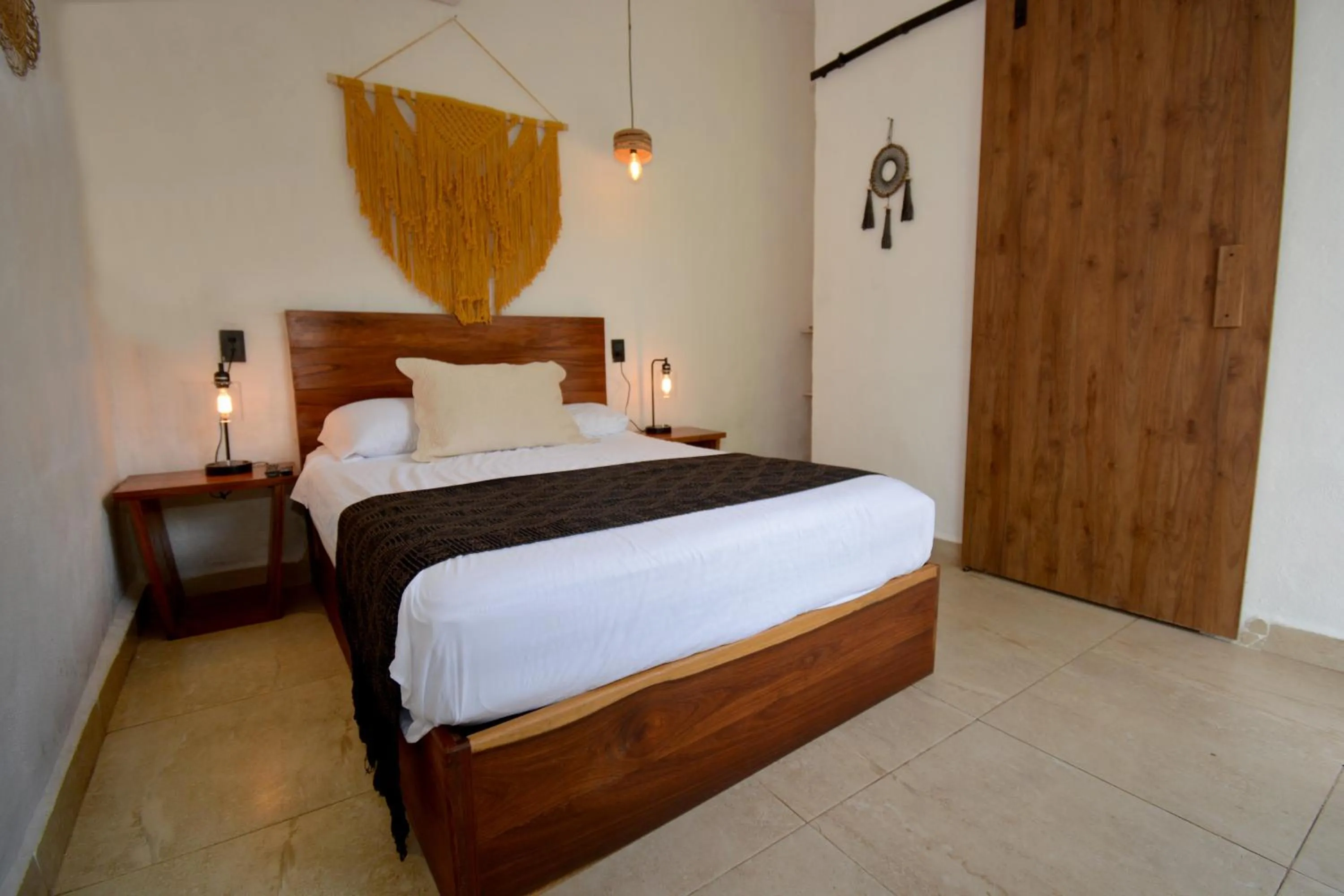 Bed in Casa Delia Hotel Downtown