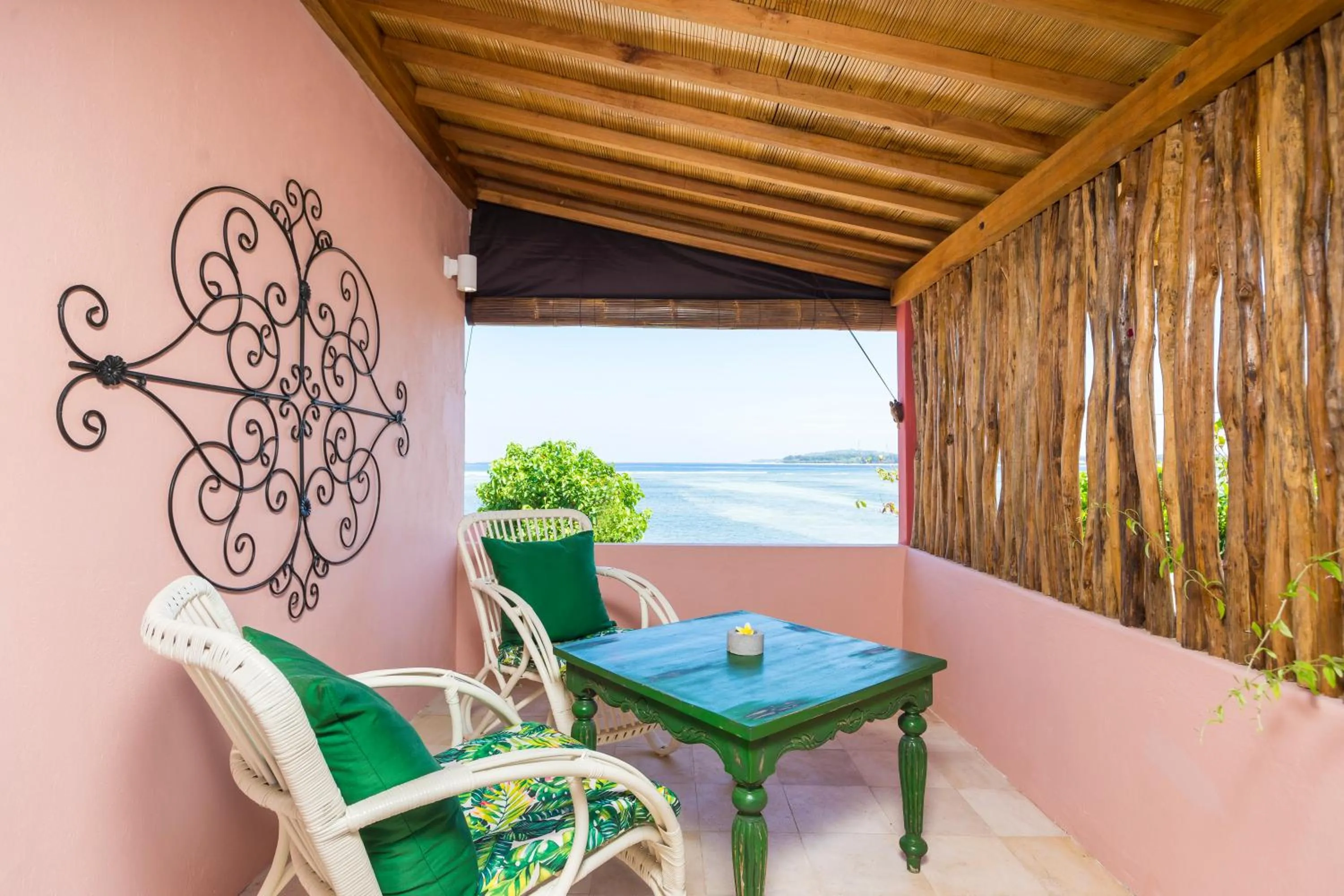 Patio in PinkCoco Gili Air - Constant Surprises & for Cool Adults Only
