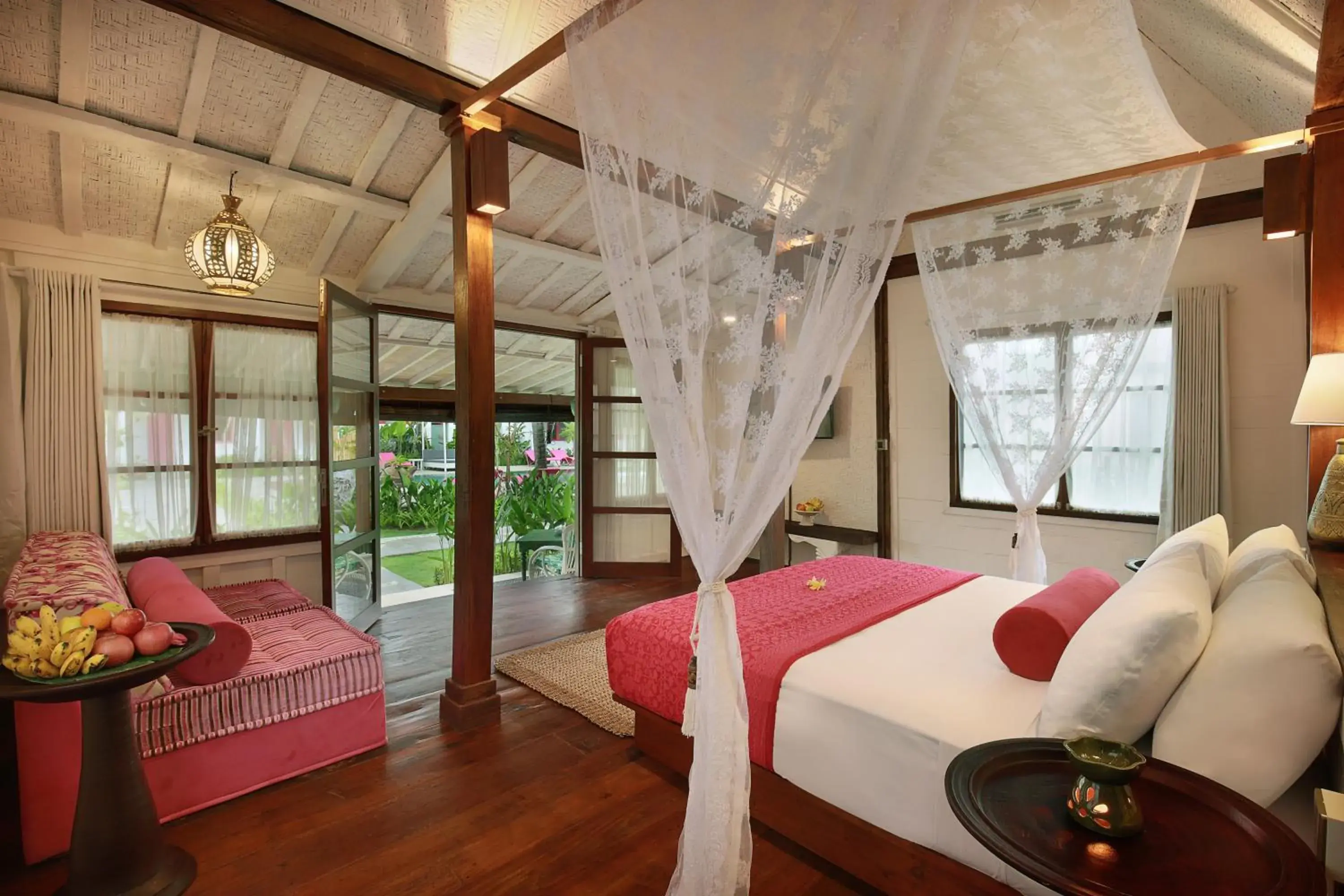 Gladak Cottage - for Cool Adults Only in PinkCoco Gili Air - Constant Surprises & for Cool Adults Only Gladak Cottage - for Cool Adults Only in PinkCoco Gili Air - Constant Surprises & for Cool Adults Only