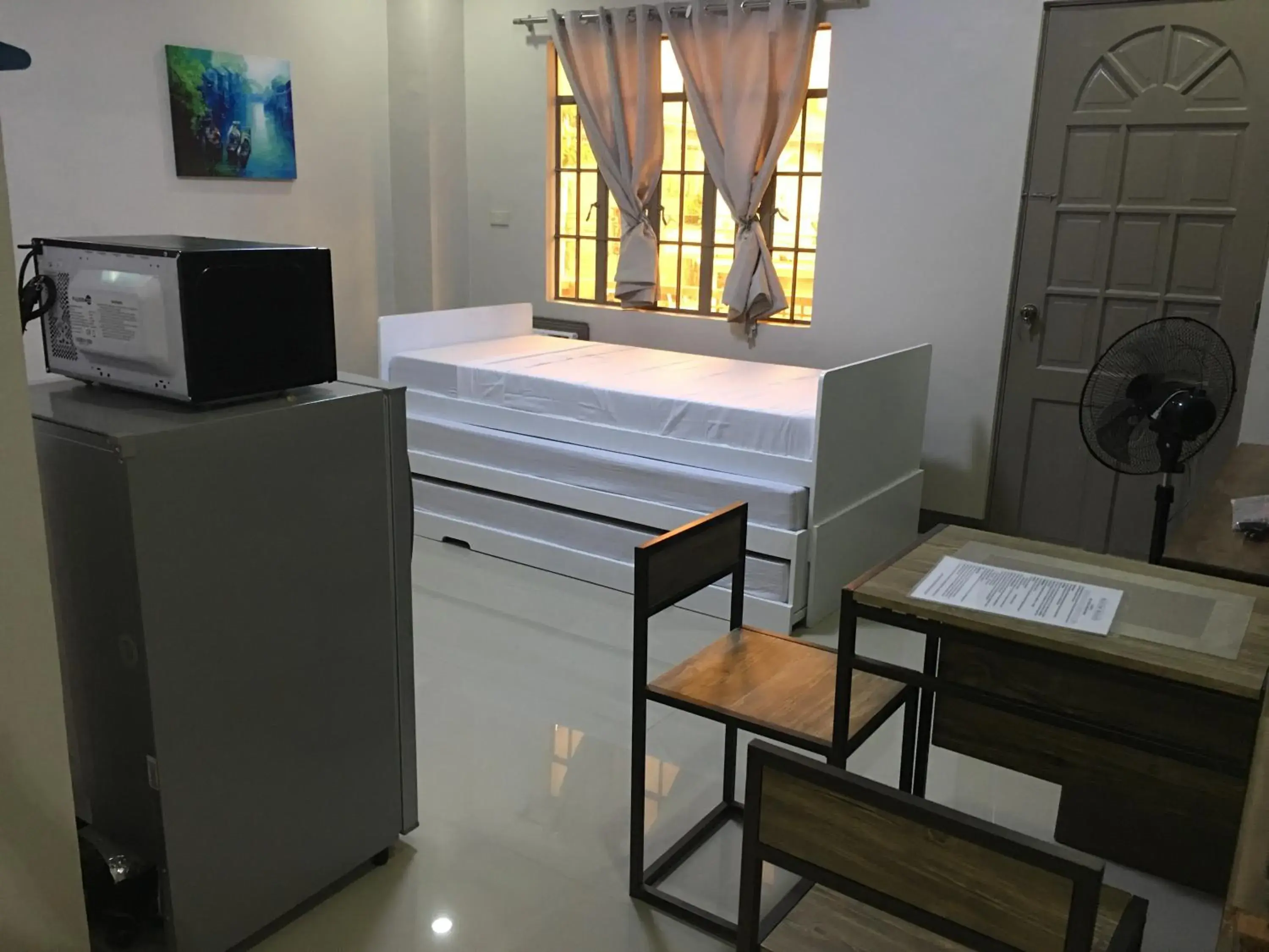 Apartment with Balcony in Beinte Singko de Marso Apartments Apartment with Balcony in Beinte Singko de Marso Apartments