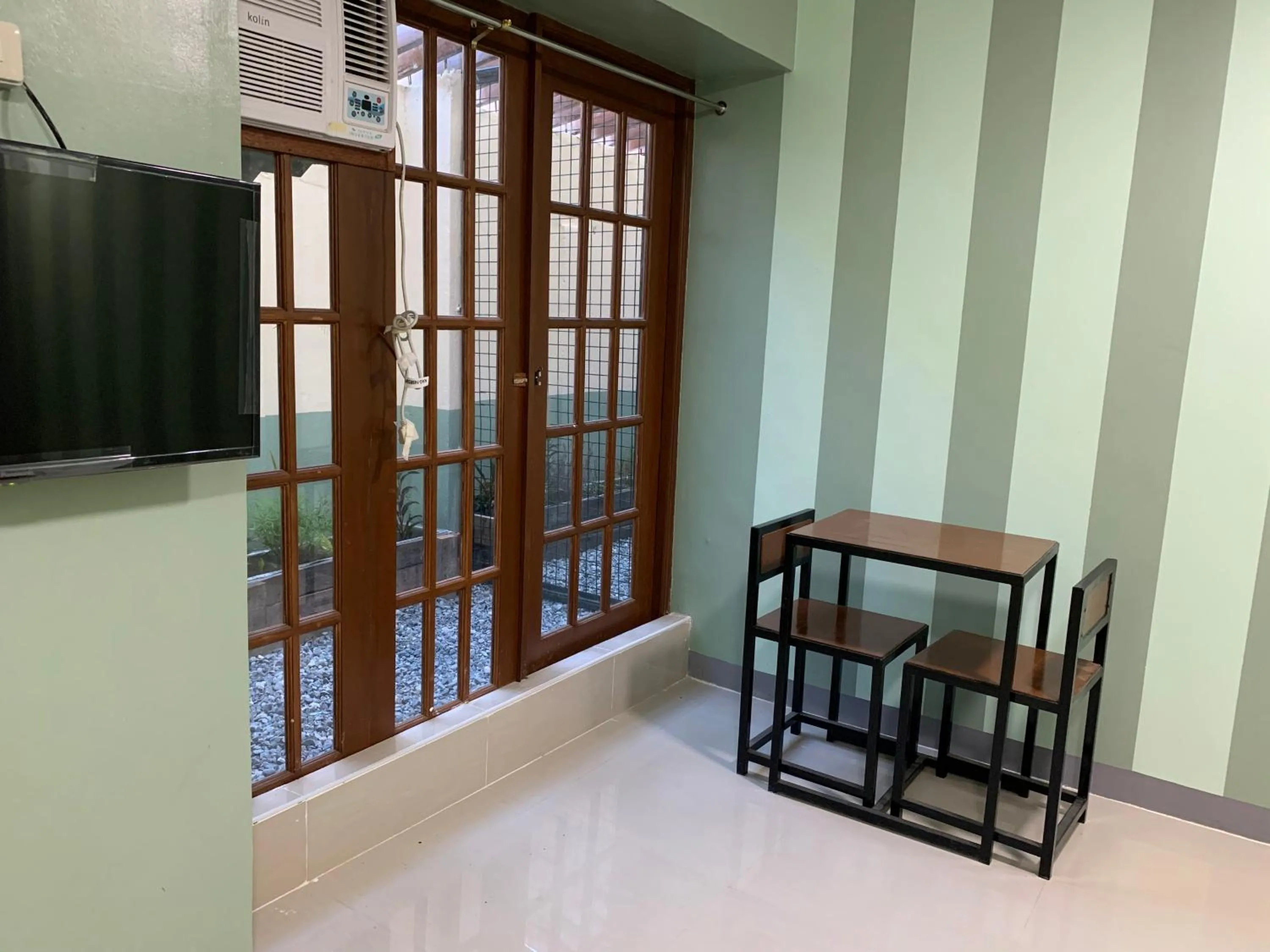 Patio in Beinte Singko de Marso Apartments