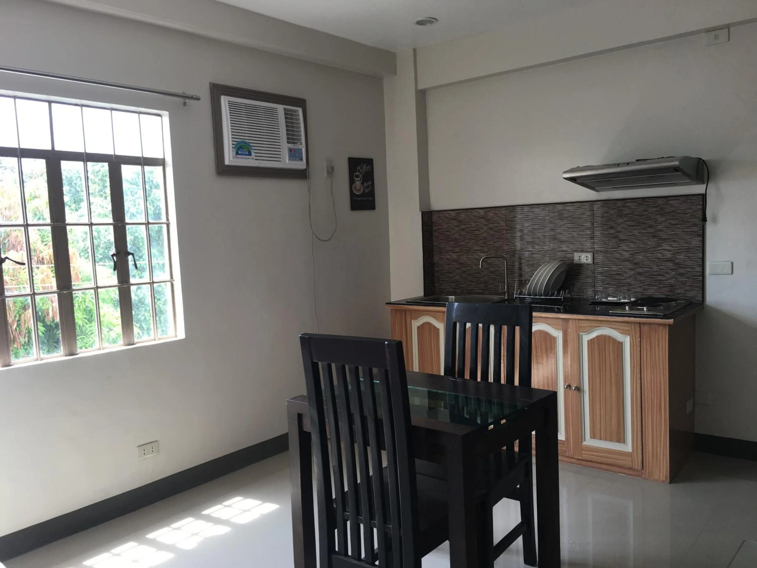 Kitchen or kitchenette in Beinte Singko de Marso Apartments