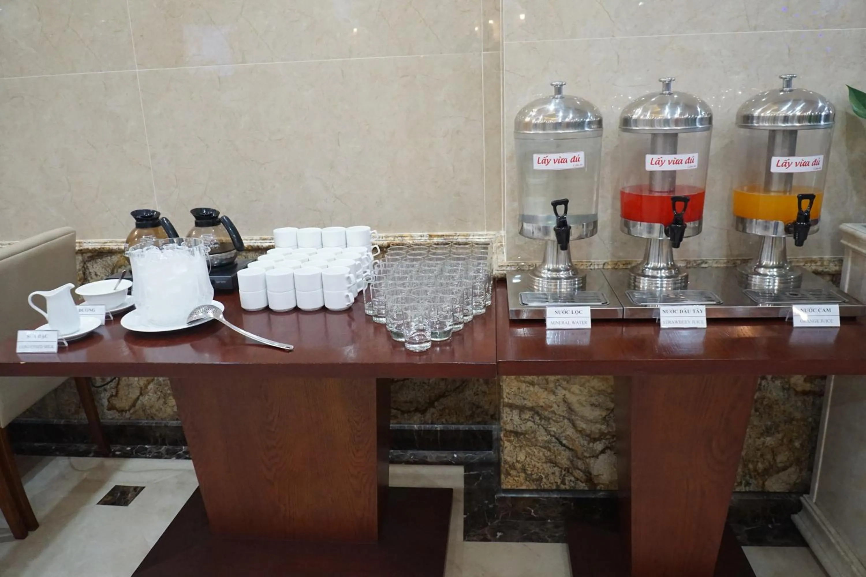 Breakfast in Roy Dala Hotel