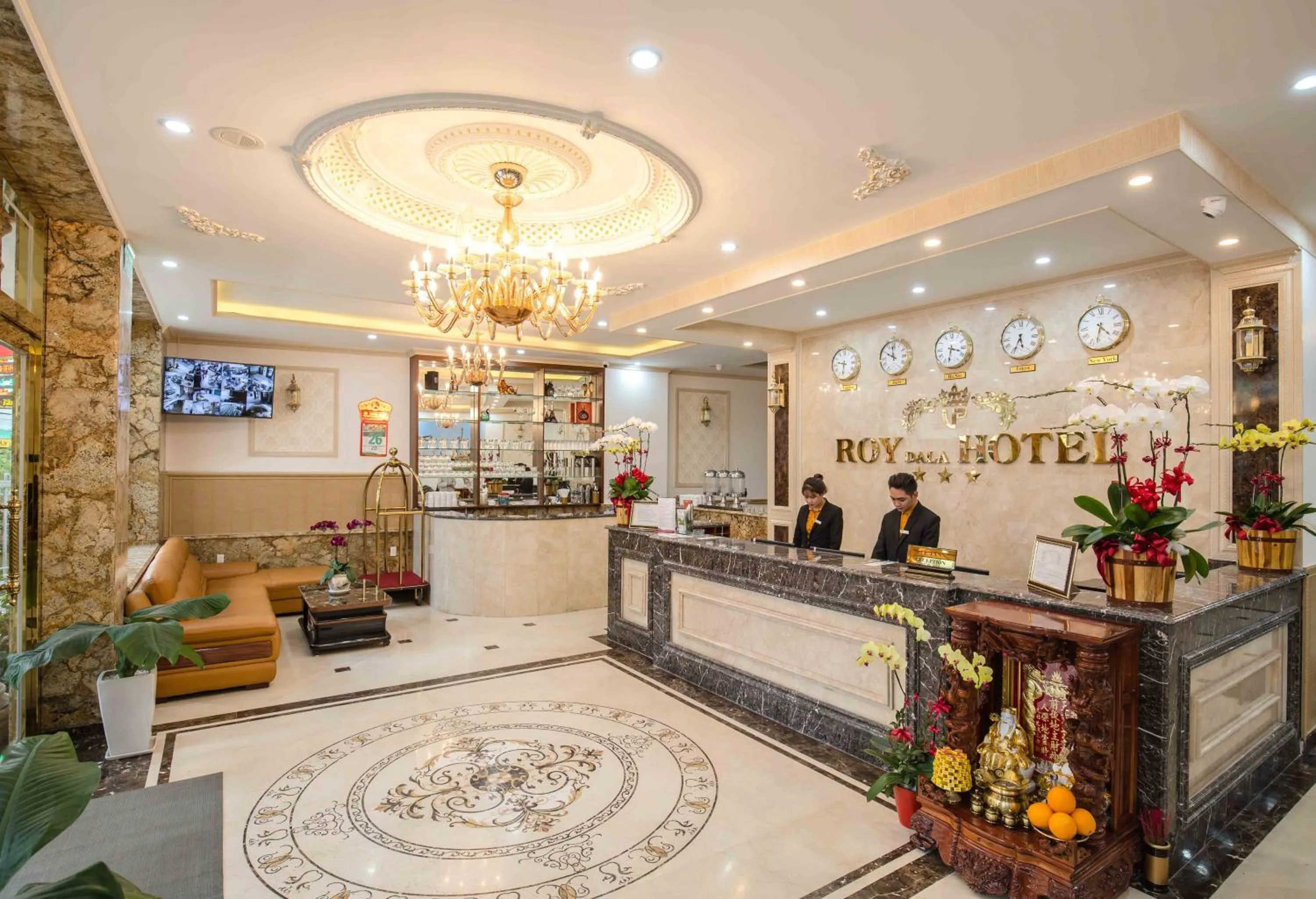 Lobby or reception in Roy Dala Hotel
