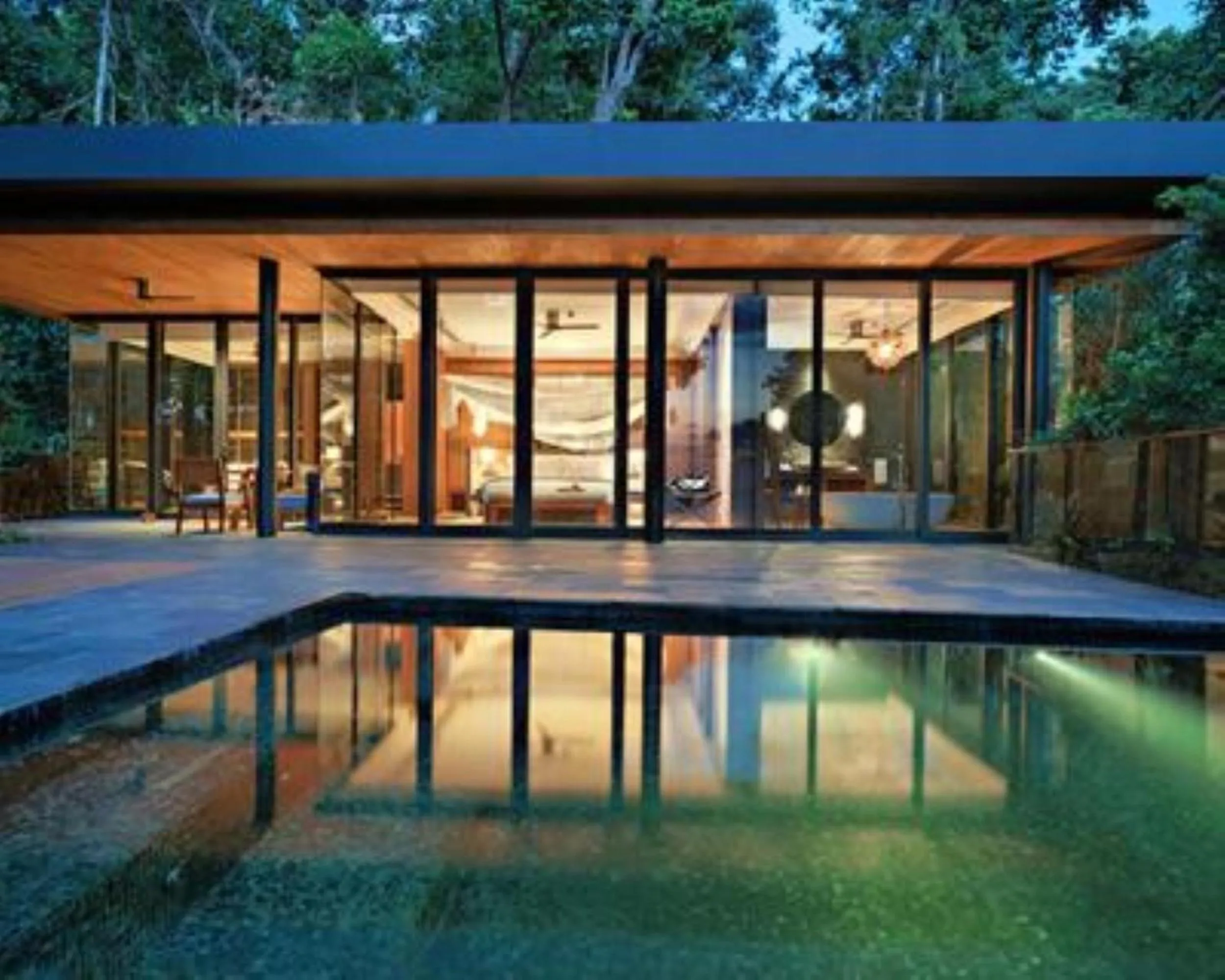 Swimming pool in Six Senses Krabey Island