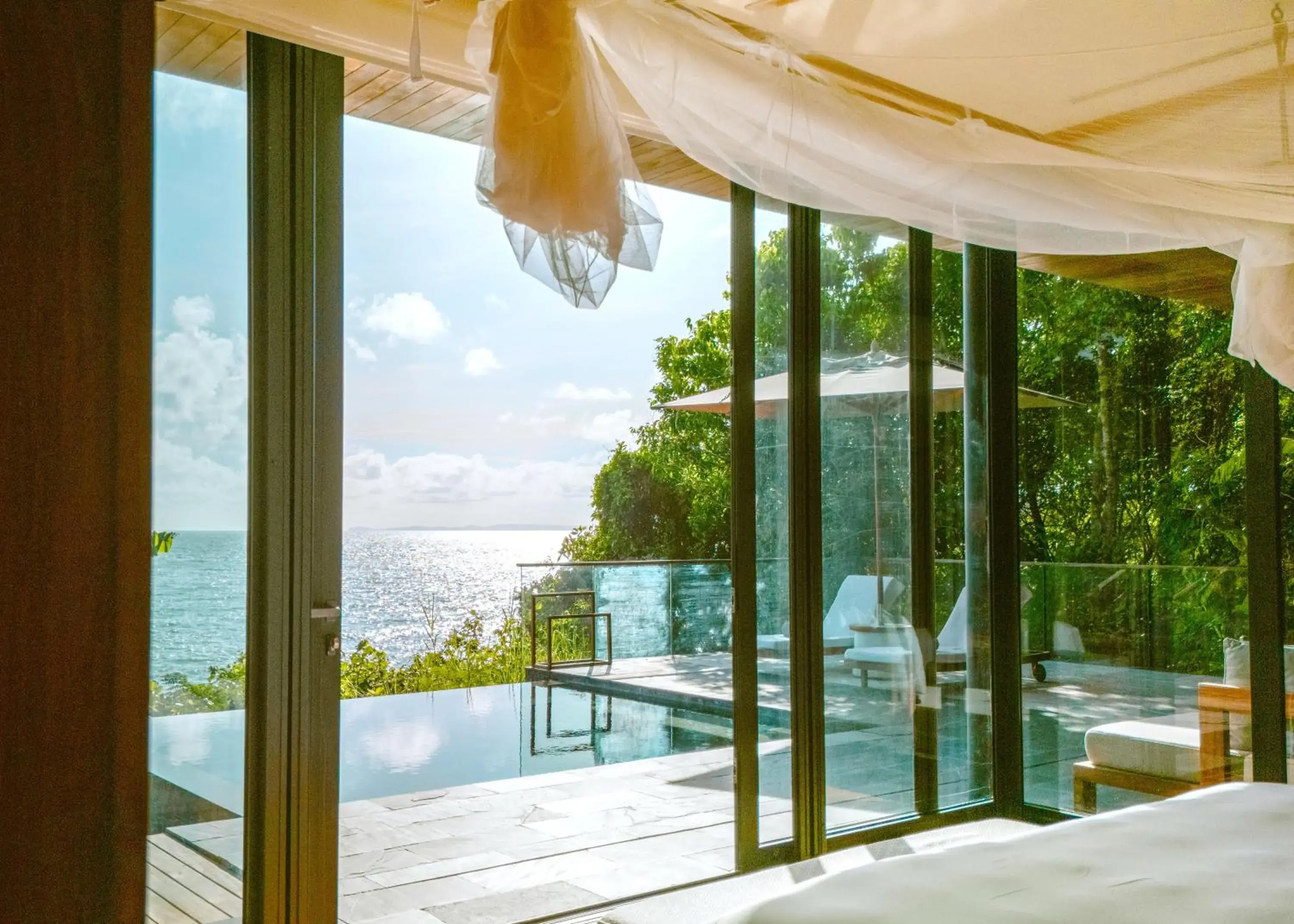 Ocean Front Pool Villa Suite in Six Senses Krabey Island Ocean Front Pool Villa Suite in Six Senses Krabey Island