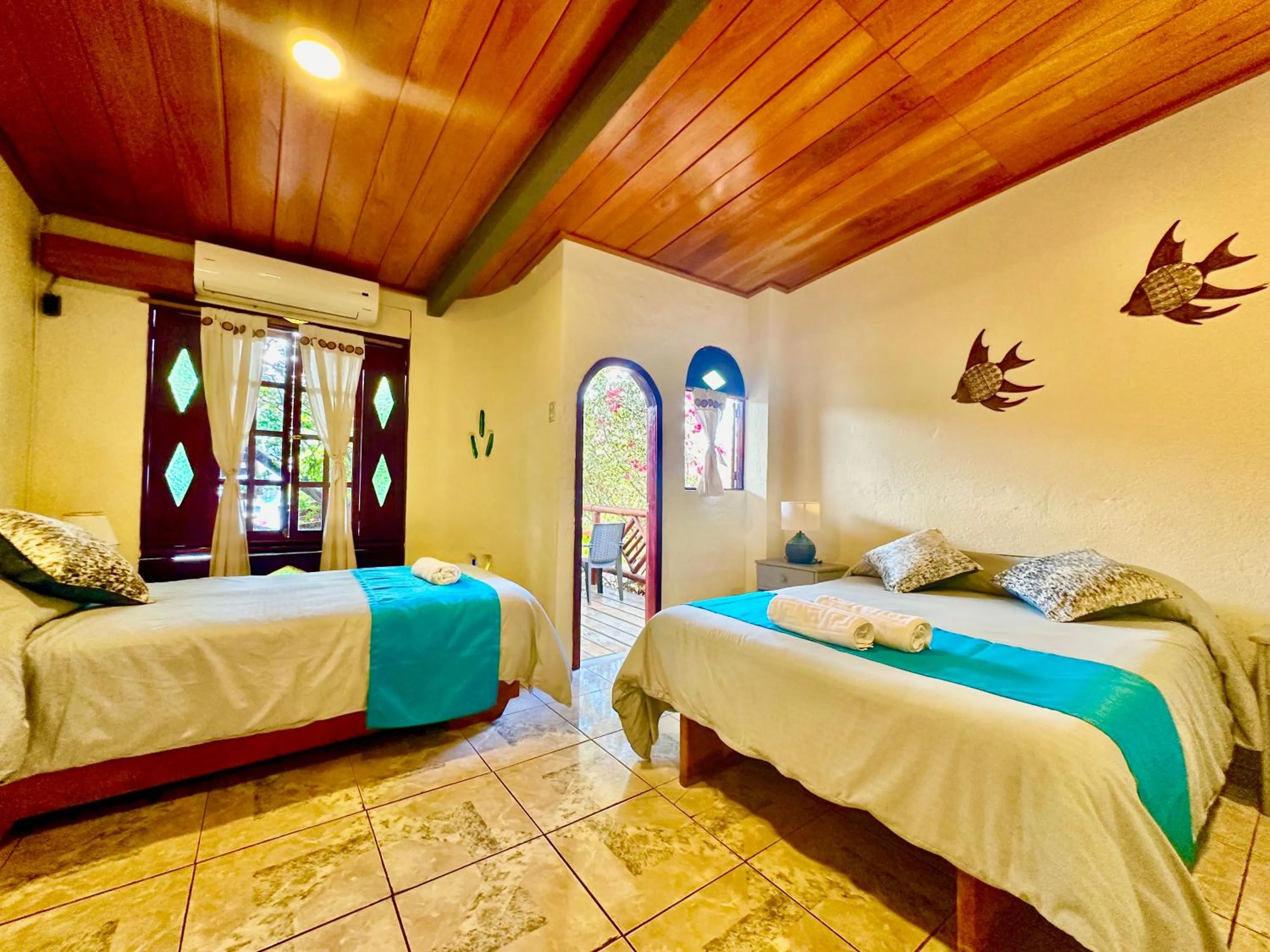 Photo of the whole room, Bed in Casa del Lago Lodging House