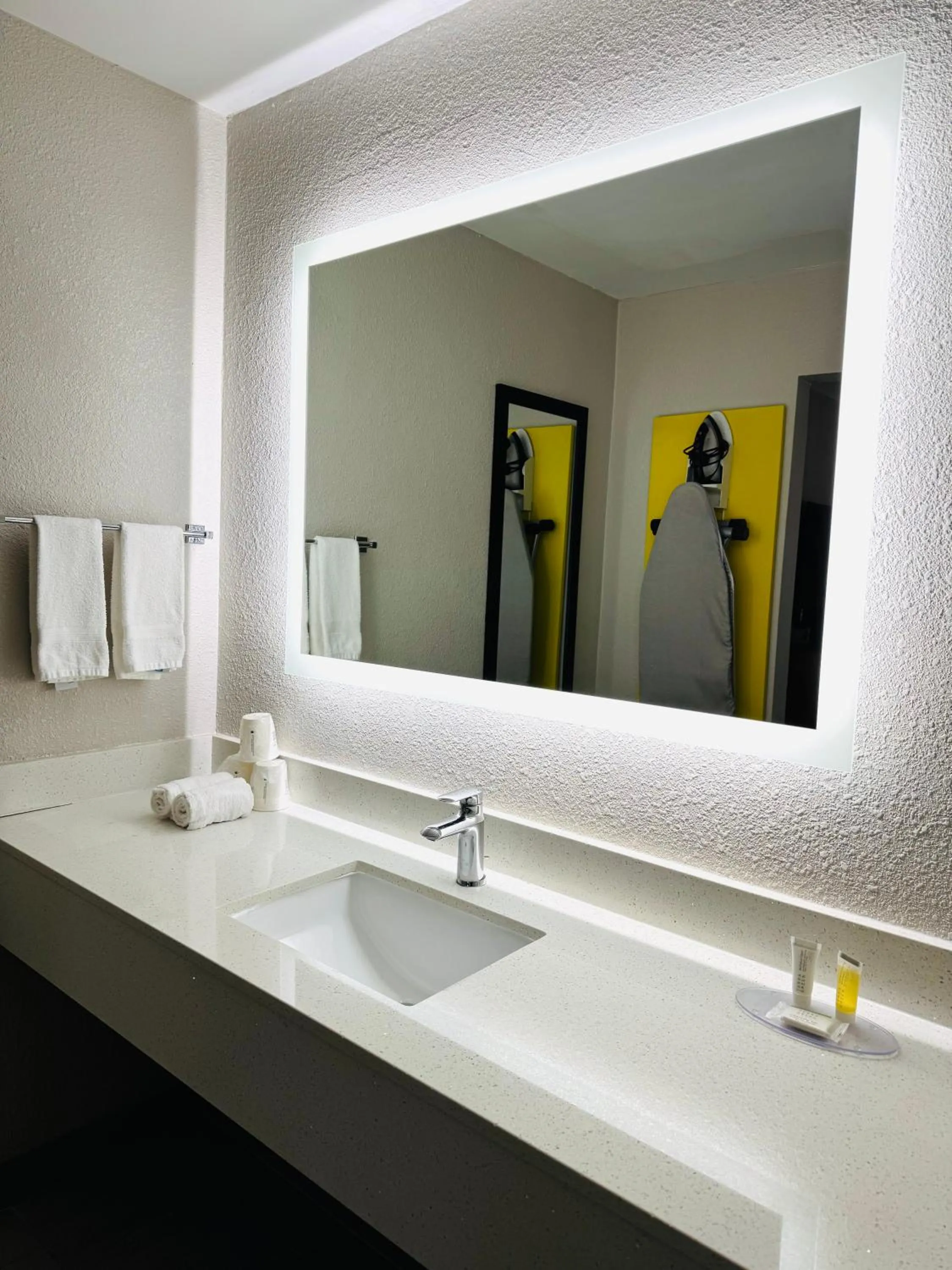 Bathroom in HomeLodge Newnan