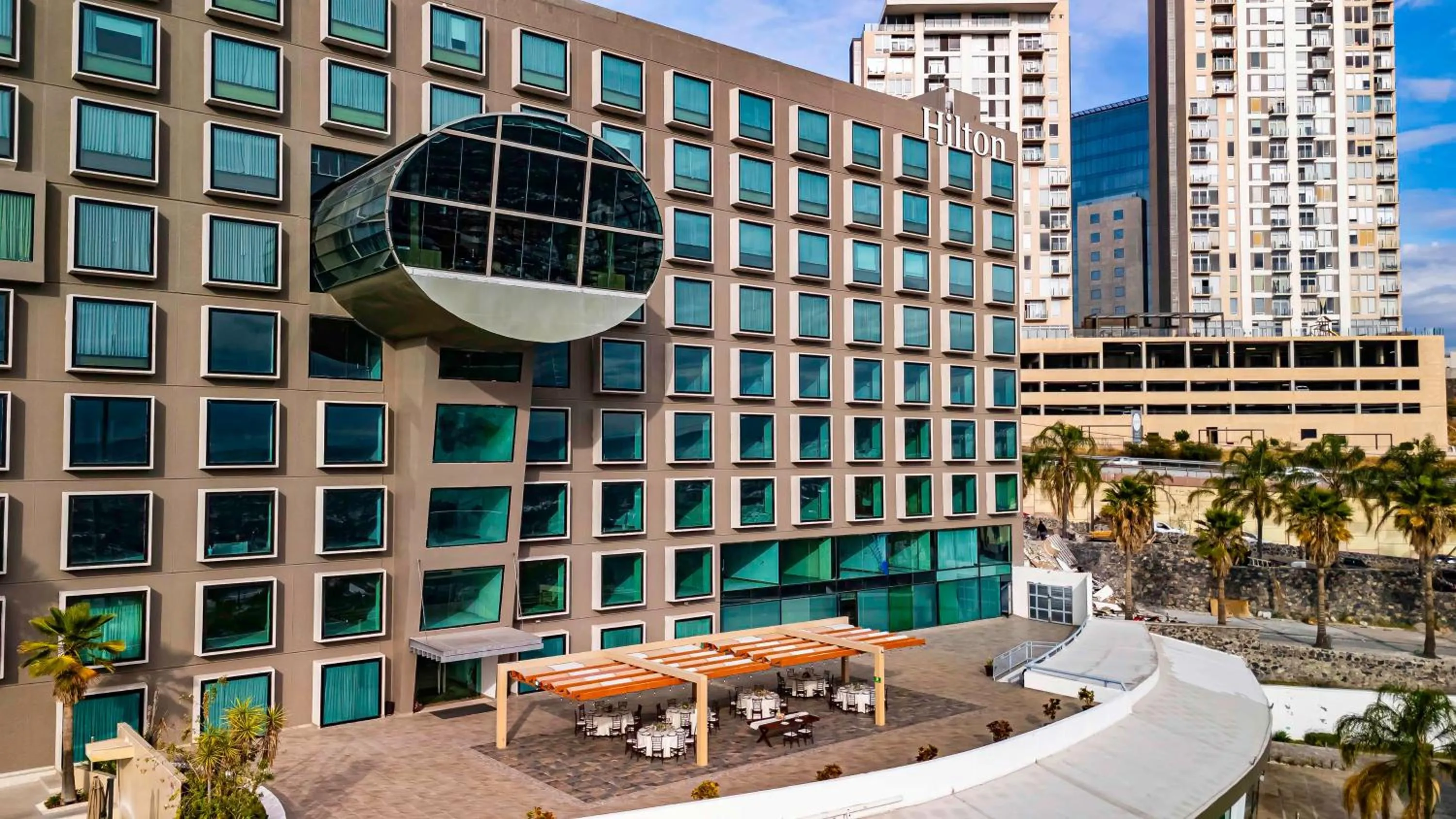 Property building in Hilton Queretaro