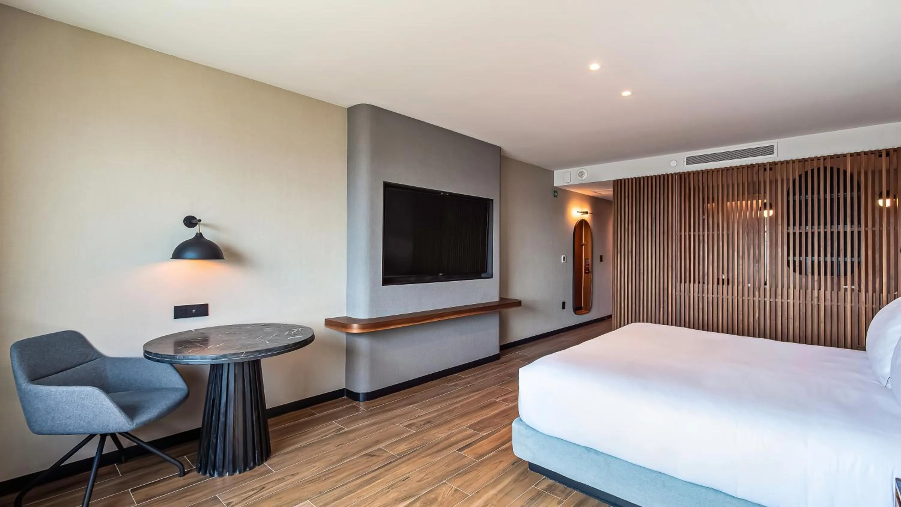 TV and multimedia, Bed in Hilton Queretaro