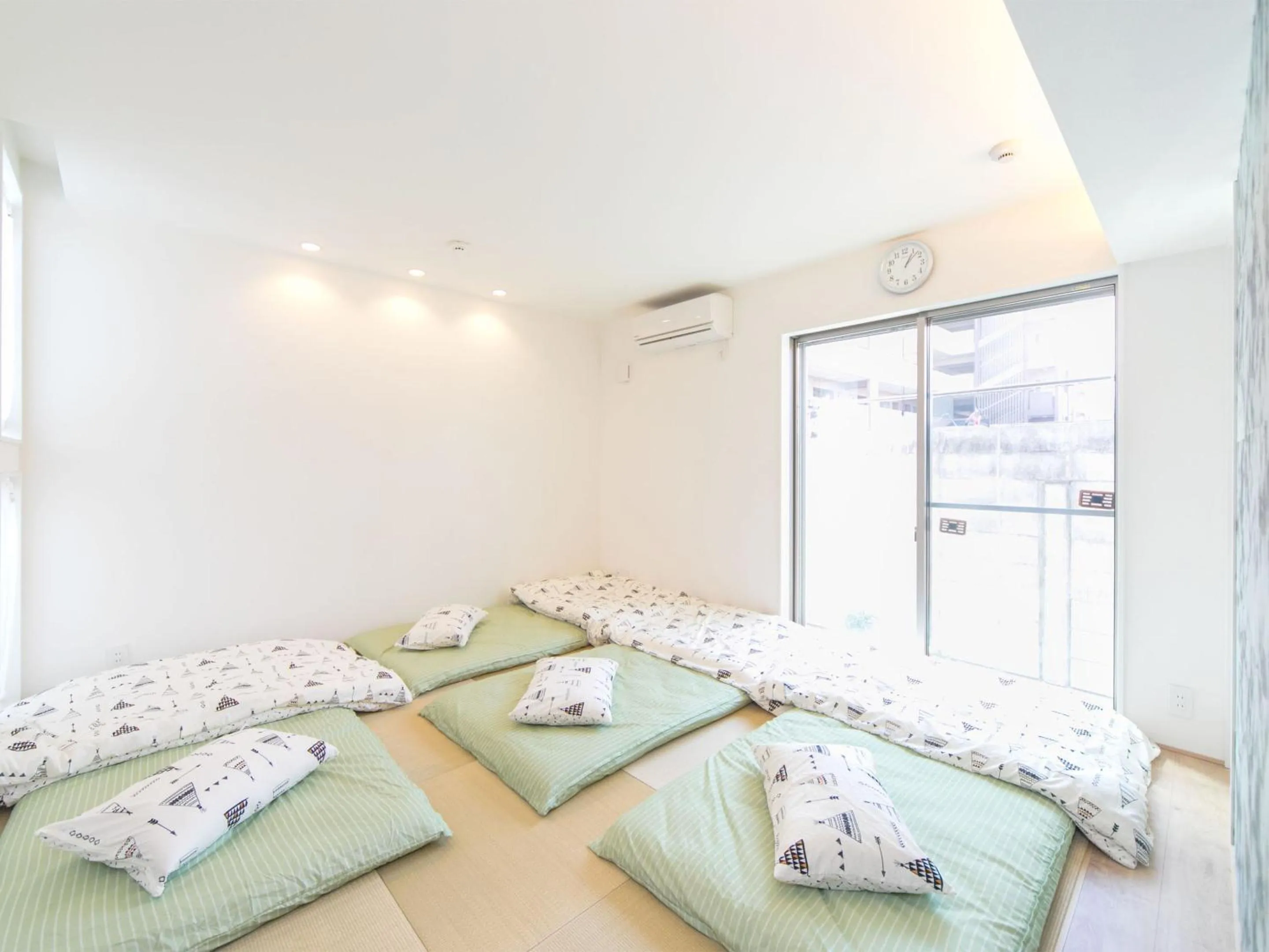 Photo of the whole room in Kevin's Place II (Annex)