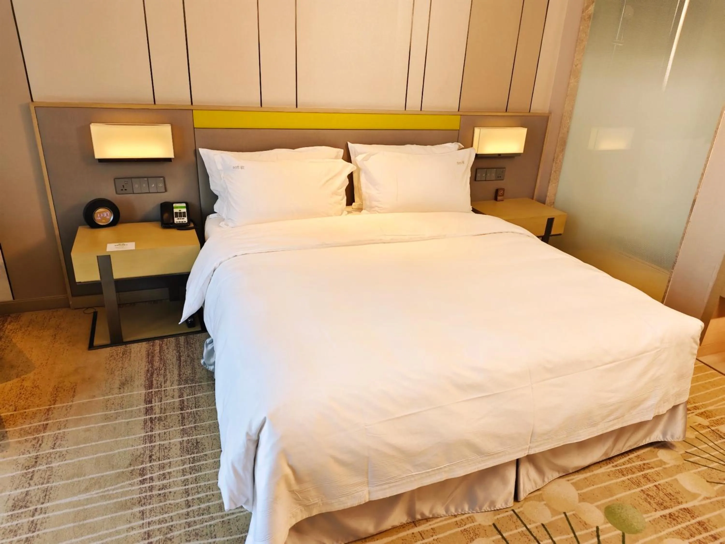 Bedroom, Bed in Holiday Inn Tianjin Wuqing by IHG