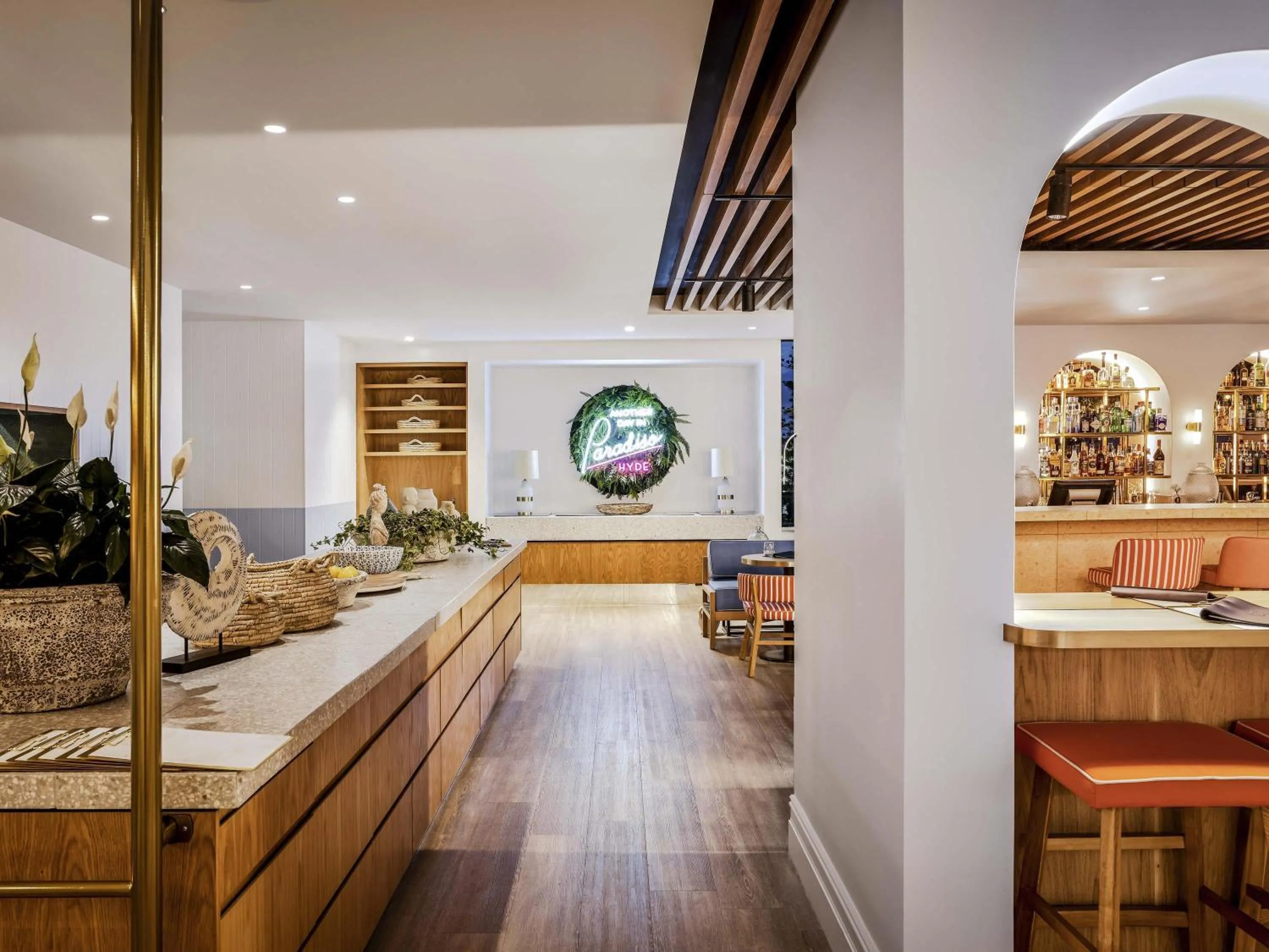 Restaurant/places to eat in Peppers Soul Surfers Paradise