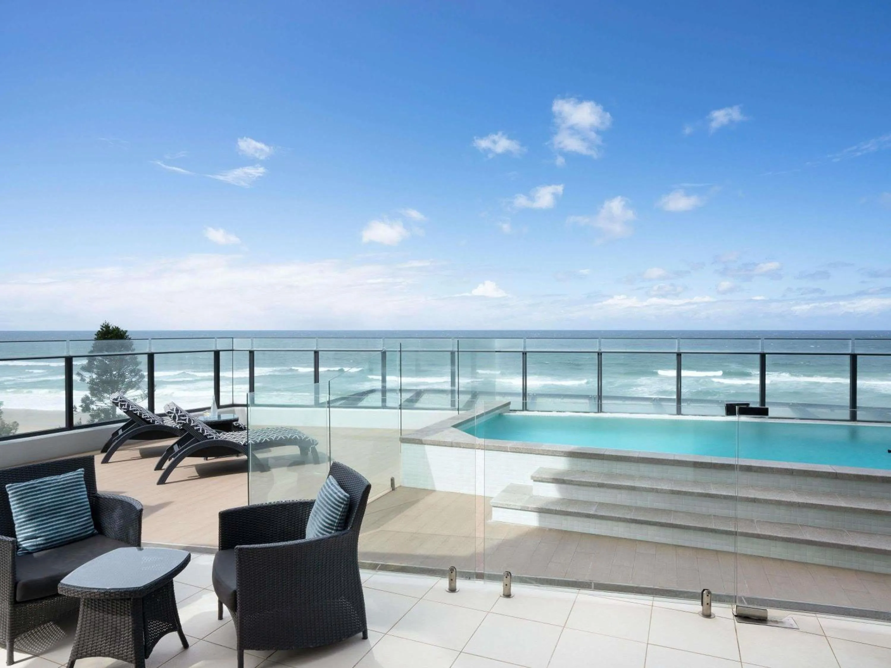 Bedroom in Peppers Soul Surfers Paradise