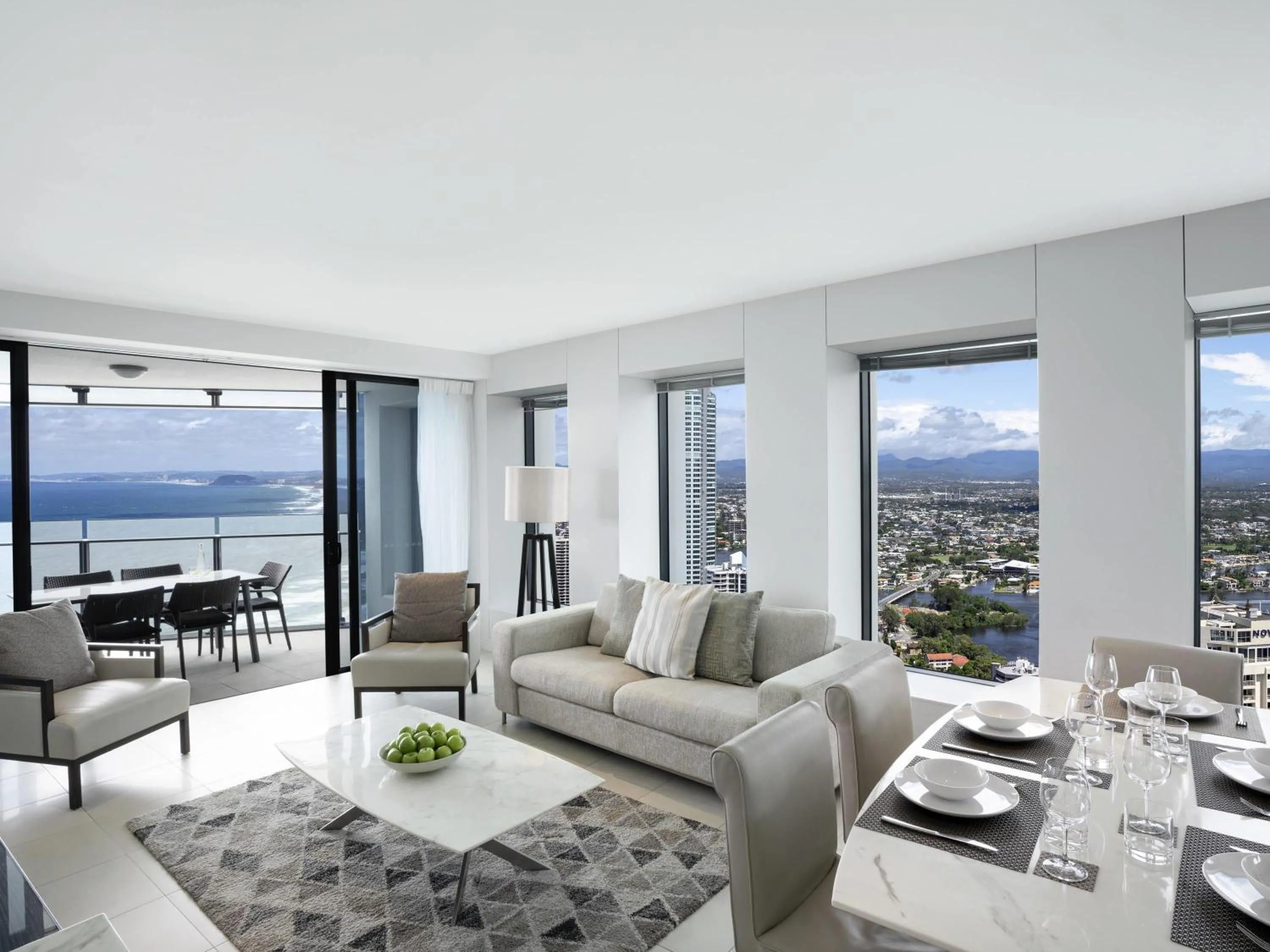 Bedroom in Peppers Soul Surfers Paradise