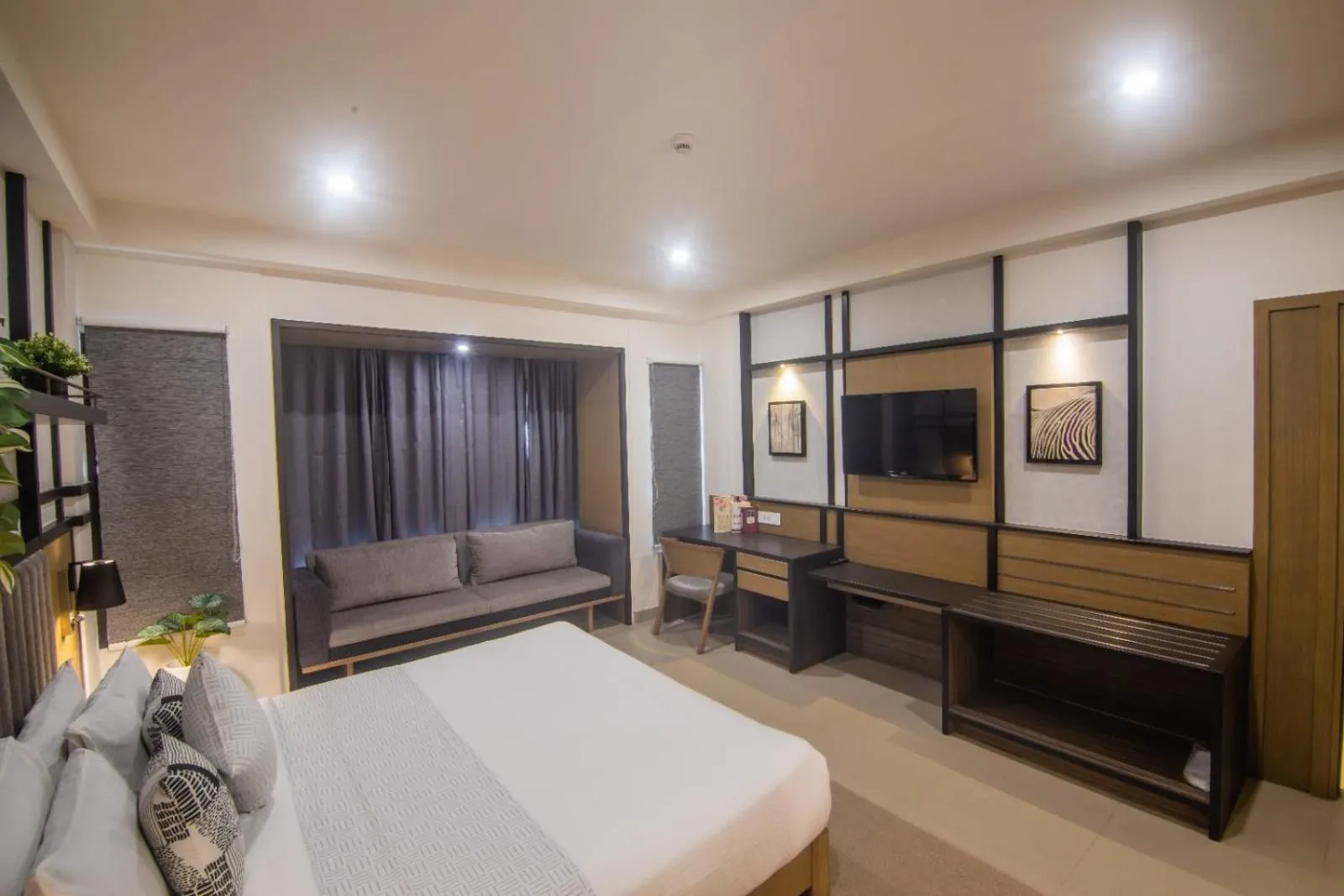 Bed in Purple Cloud Hotel