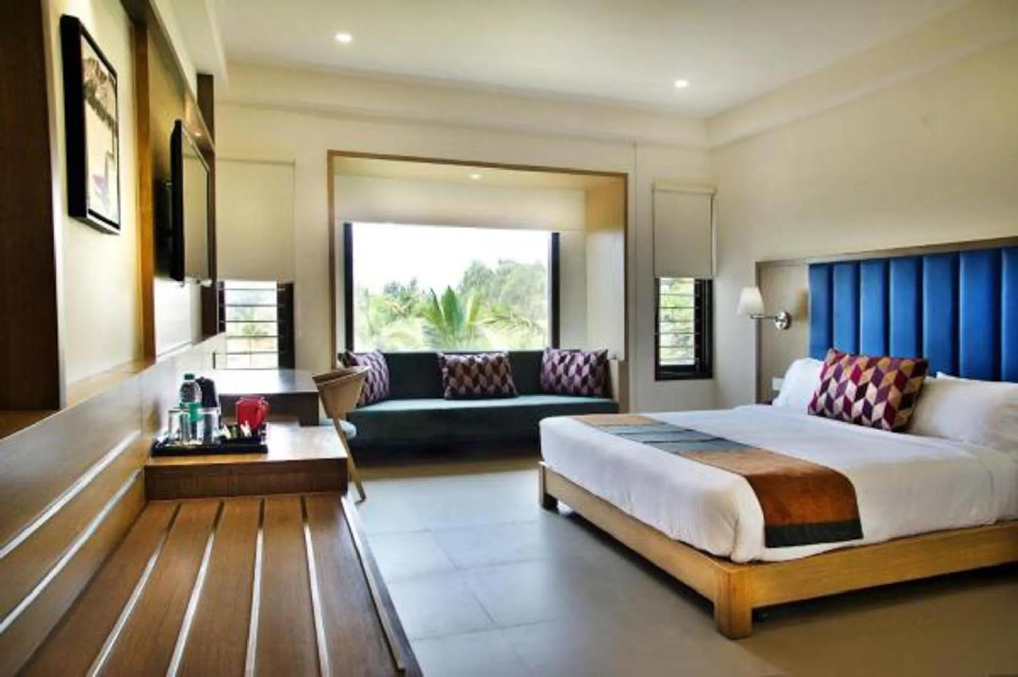 Bedroom, Bed in Purple Cloud Hotel