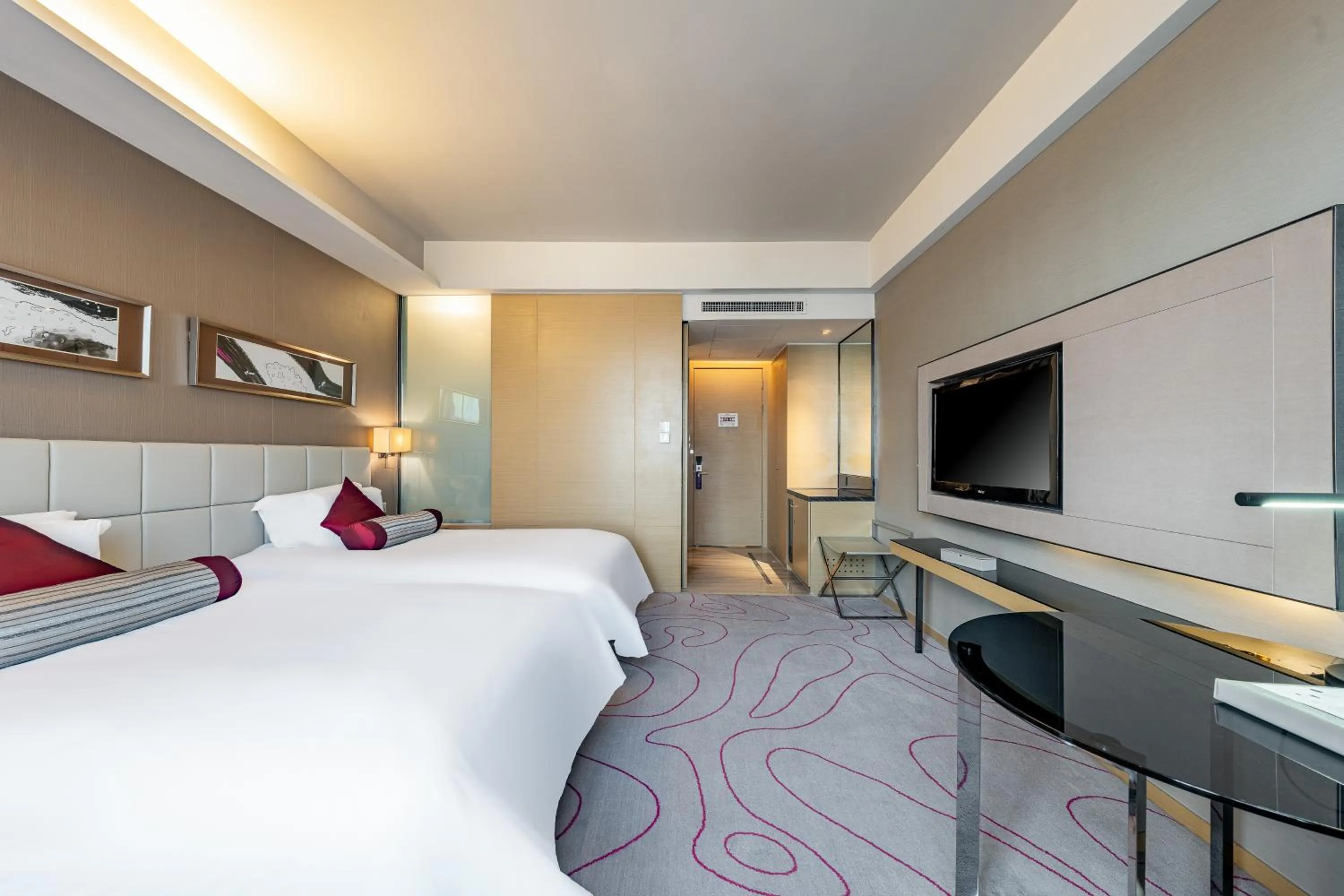 Bedroom, Bed in Grand Mercure Jinan Sunshine