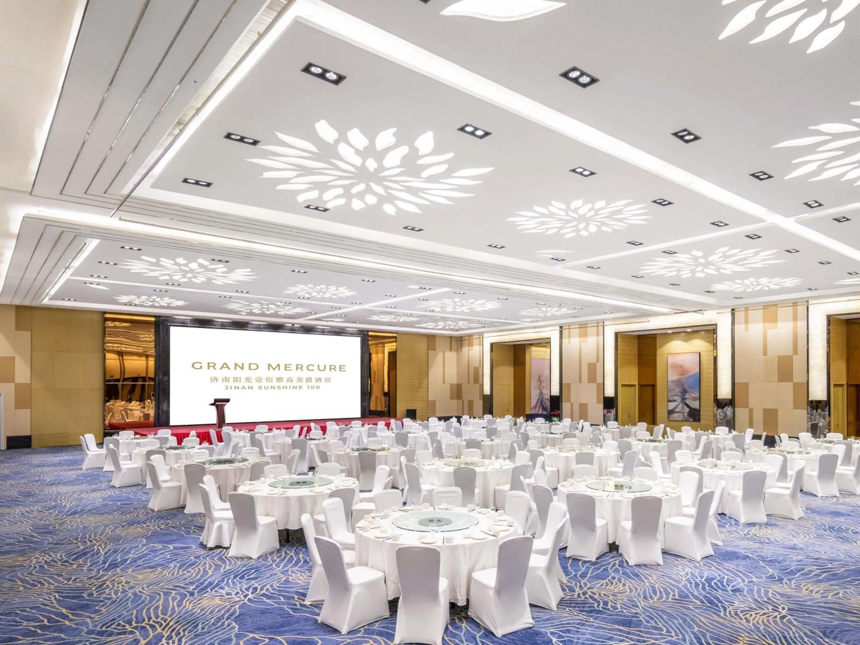 Meeting/conference room in Grand Mercure Jinan Sunshine