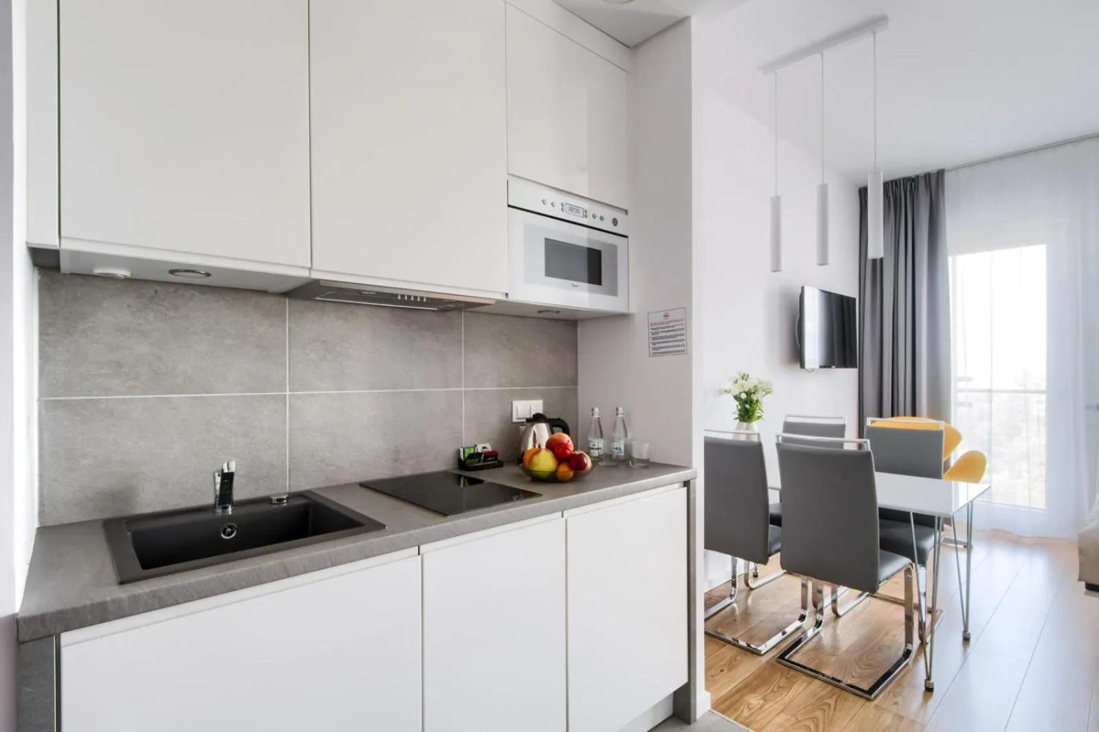 Kitchen or kitchenette in Varsovia Apartamenty Kasprzaka