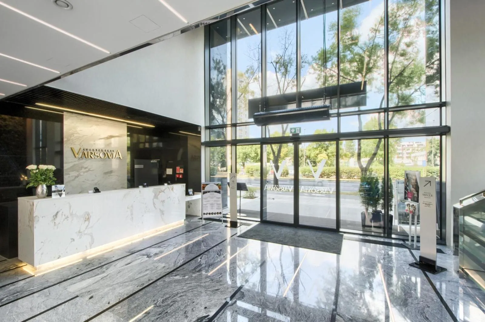 Facade/entrance in Varsovia Apartamenty Kasprzaka