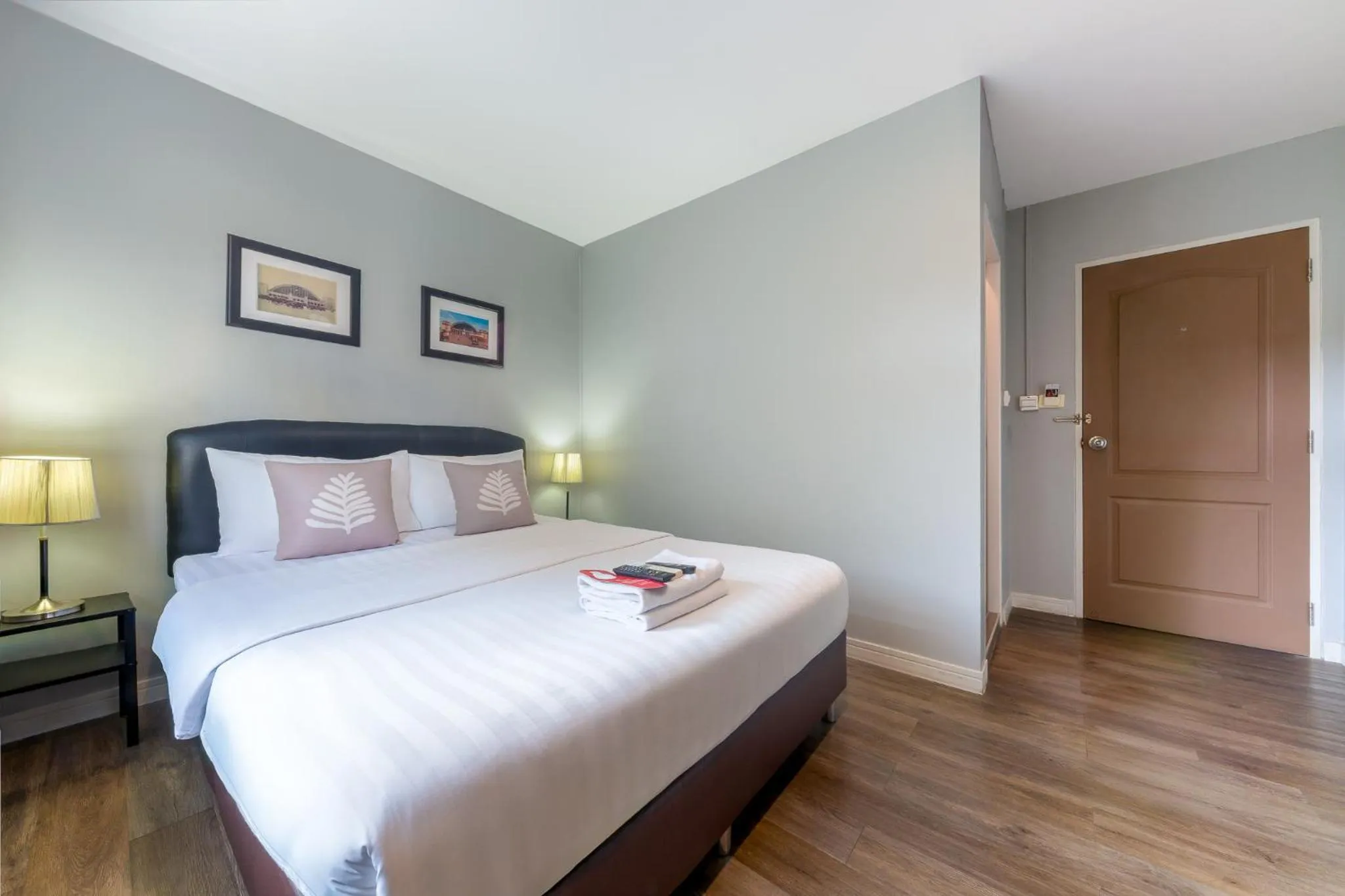 Bedroom, Bed in At Hua Lamphong Hotel