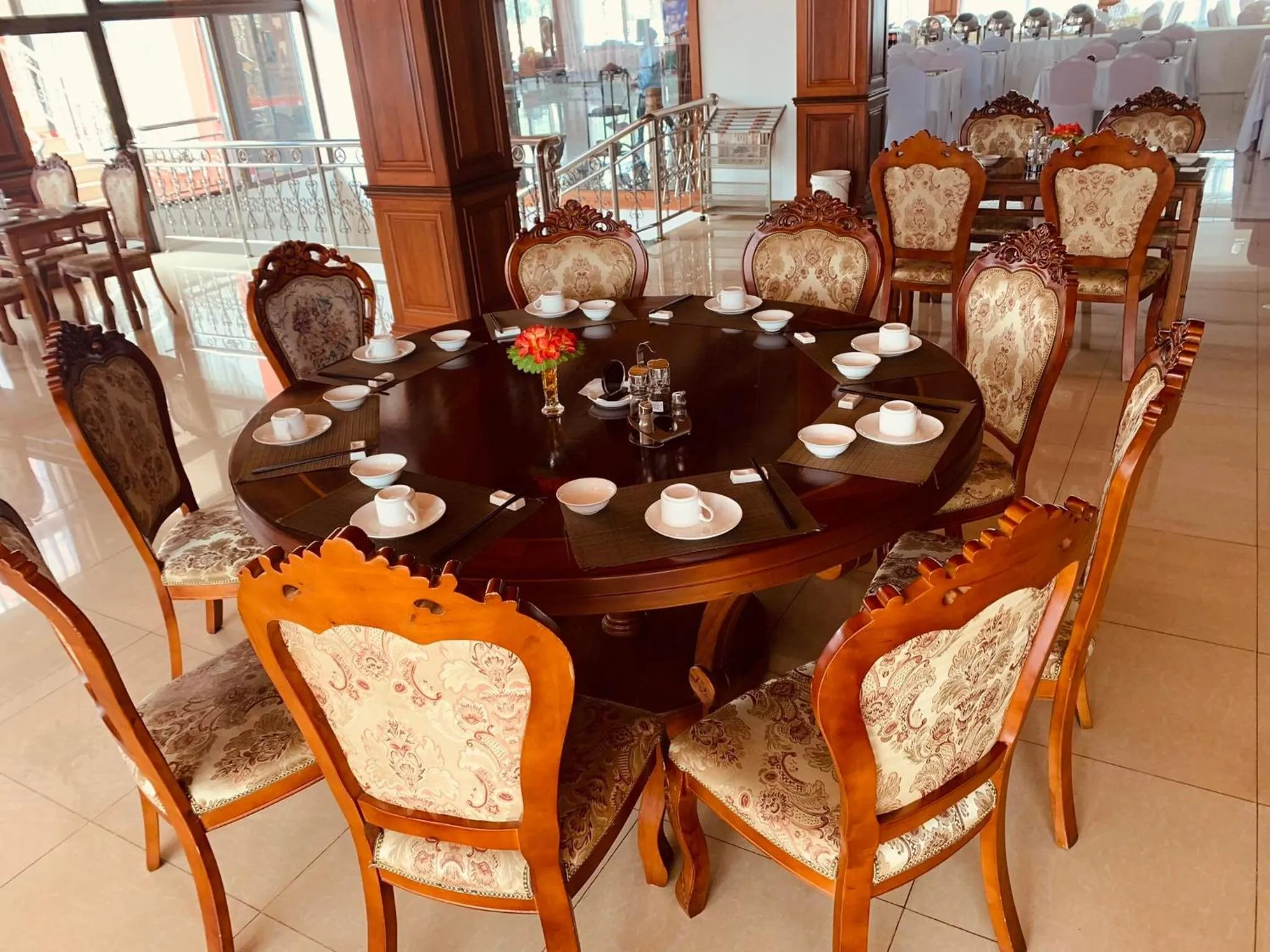 Restaurant/places to eat in Asia & Africa Hôtel