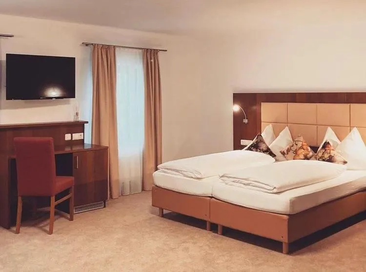 Bed in Hotel Restaurant Häupl