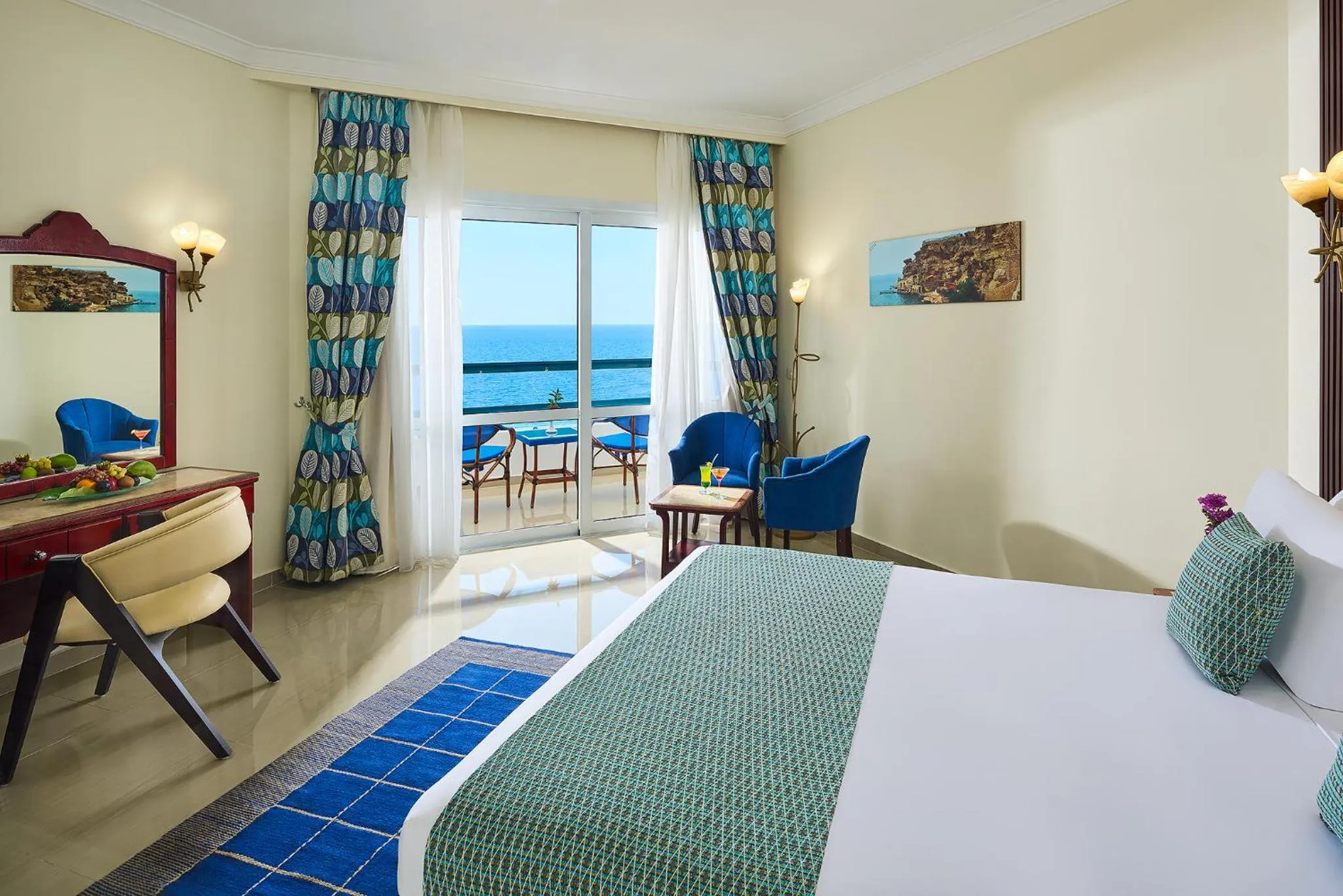 Sea view, Bed in Dreams Beach Resort - Sharm El Sheikh