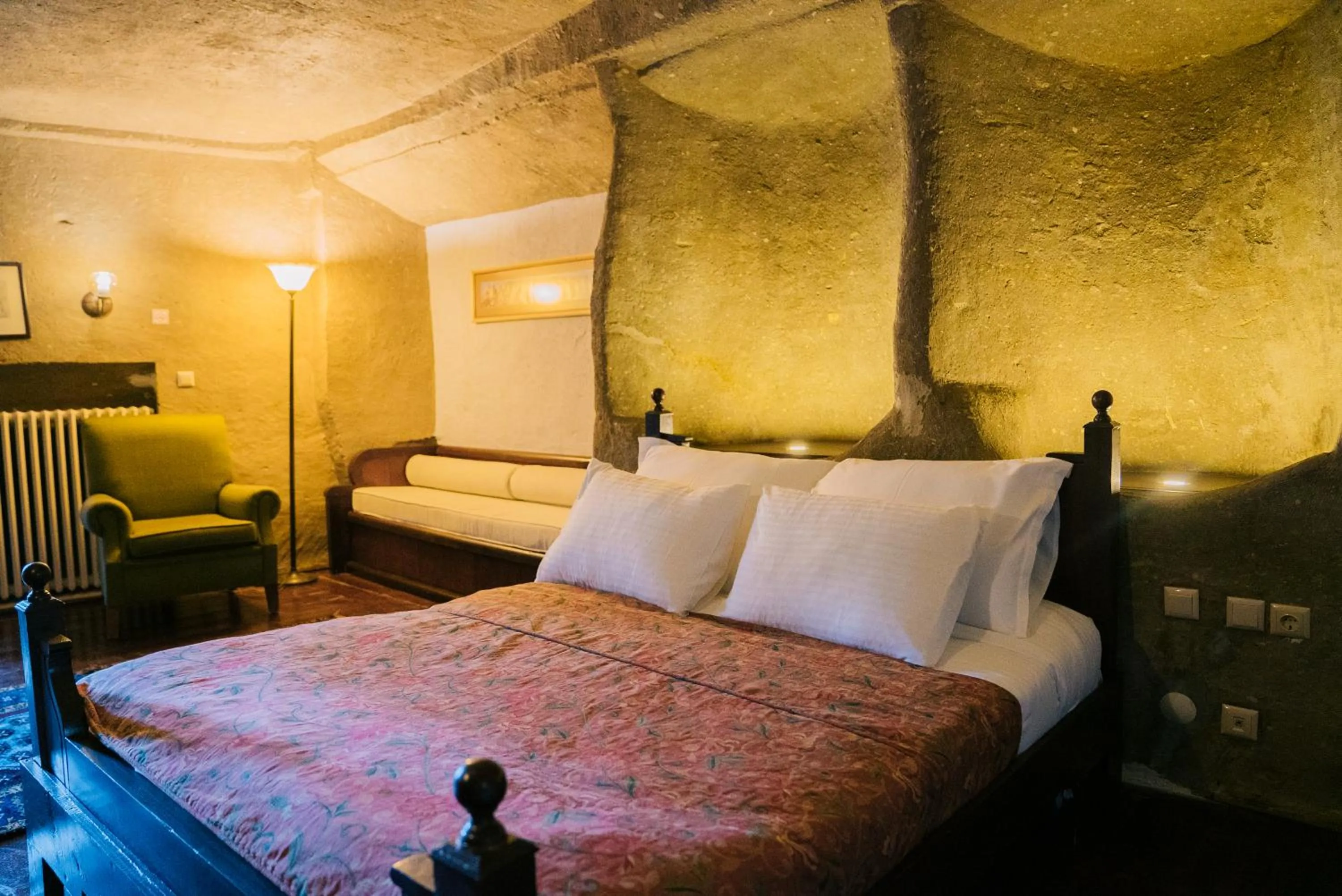 Bed in Gul Konakları - Sinasos - Special Category