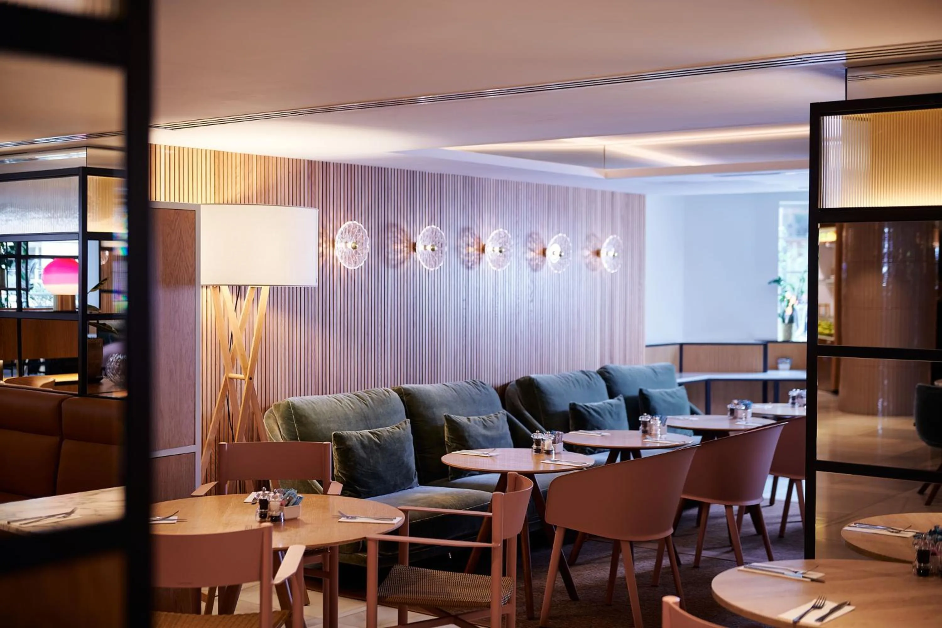 Property building in Meliá White House Apartments