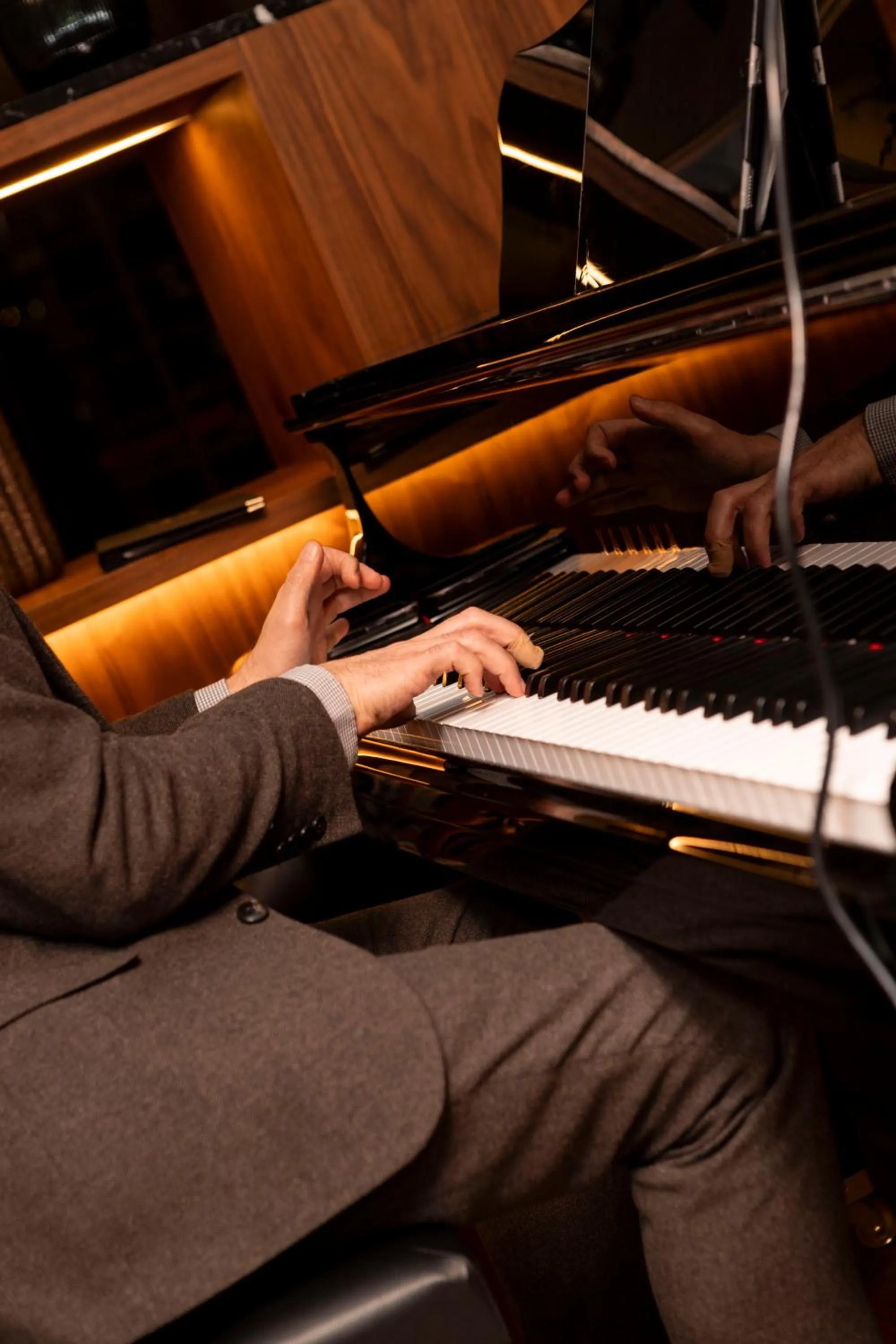 Restaurant/places to eat in Meliá White House Hotel Apartments