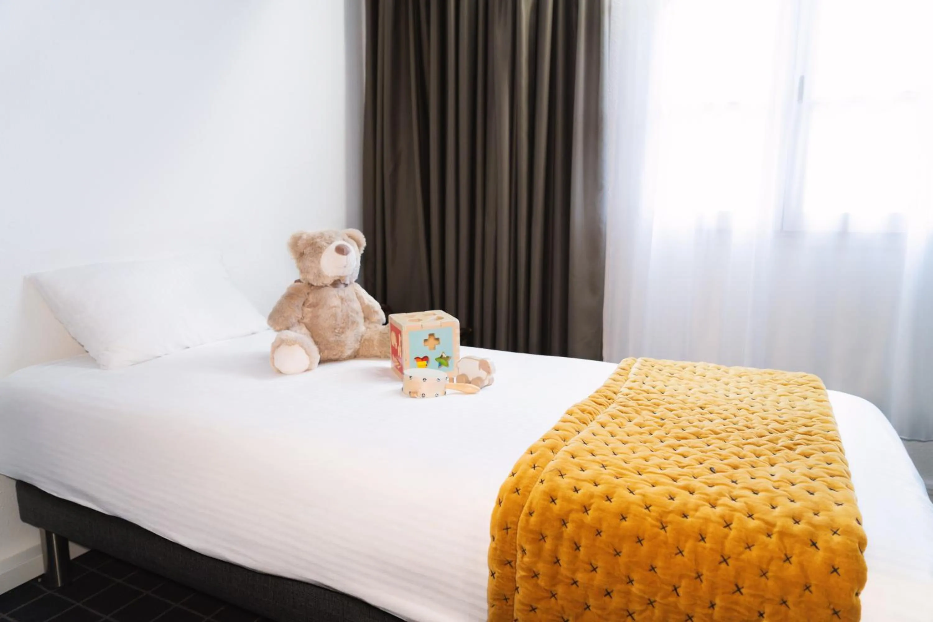 Bed in Hôtel du Beffroi Gravelines Dunkerque