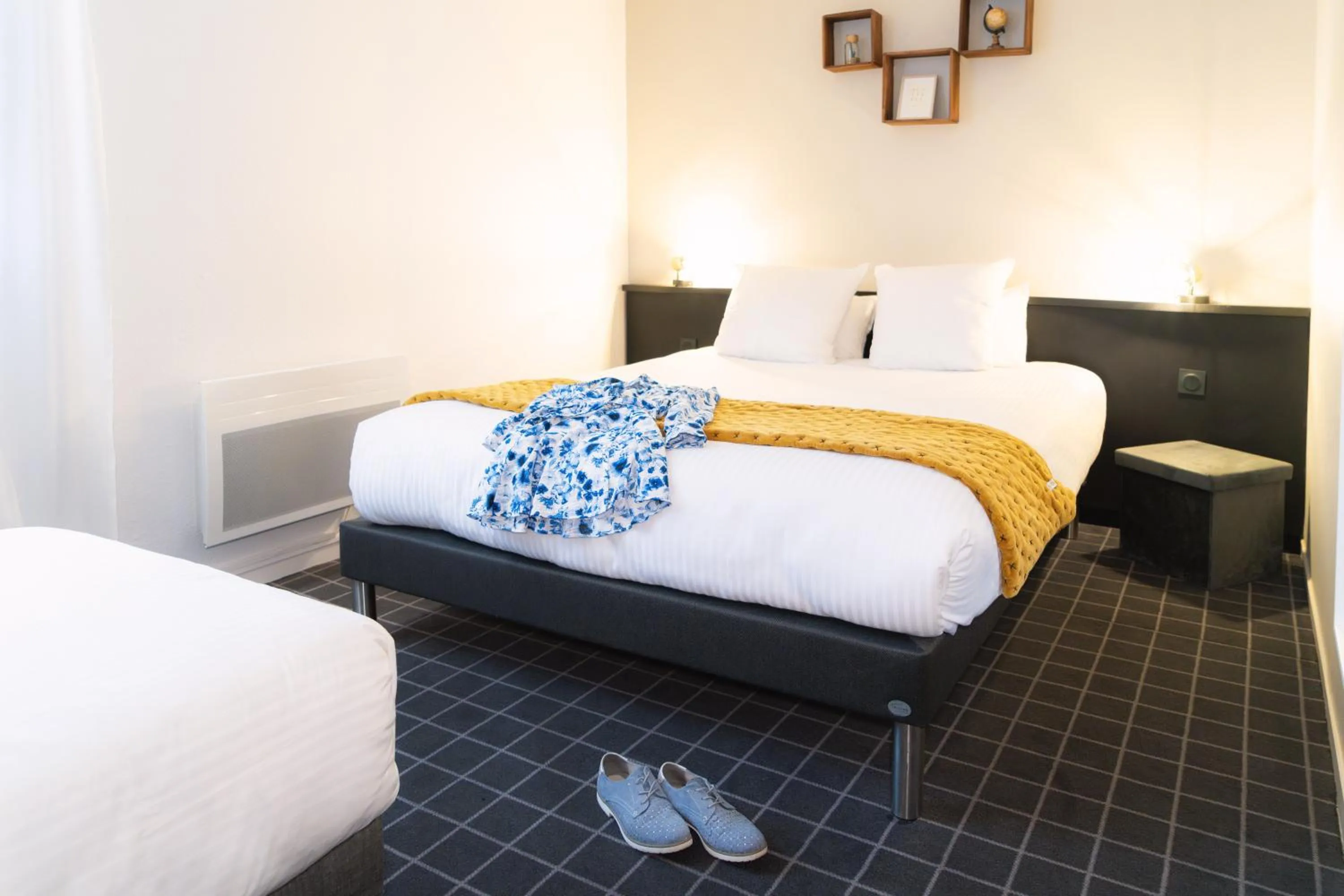 Bed in Hôtel du Beffroi Gravelines Dunkerque