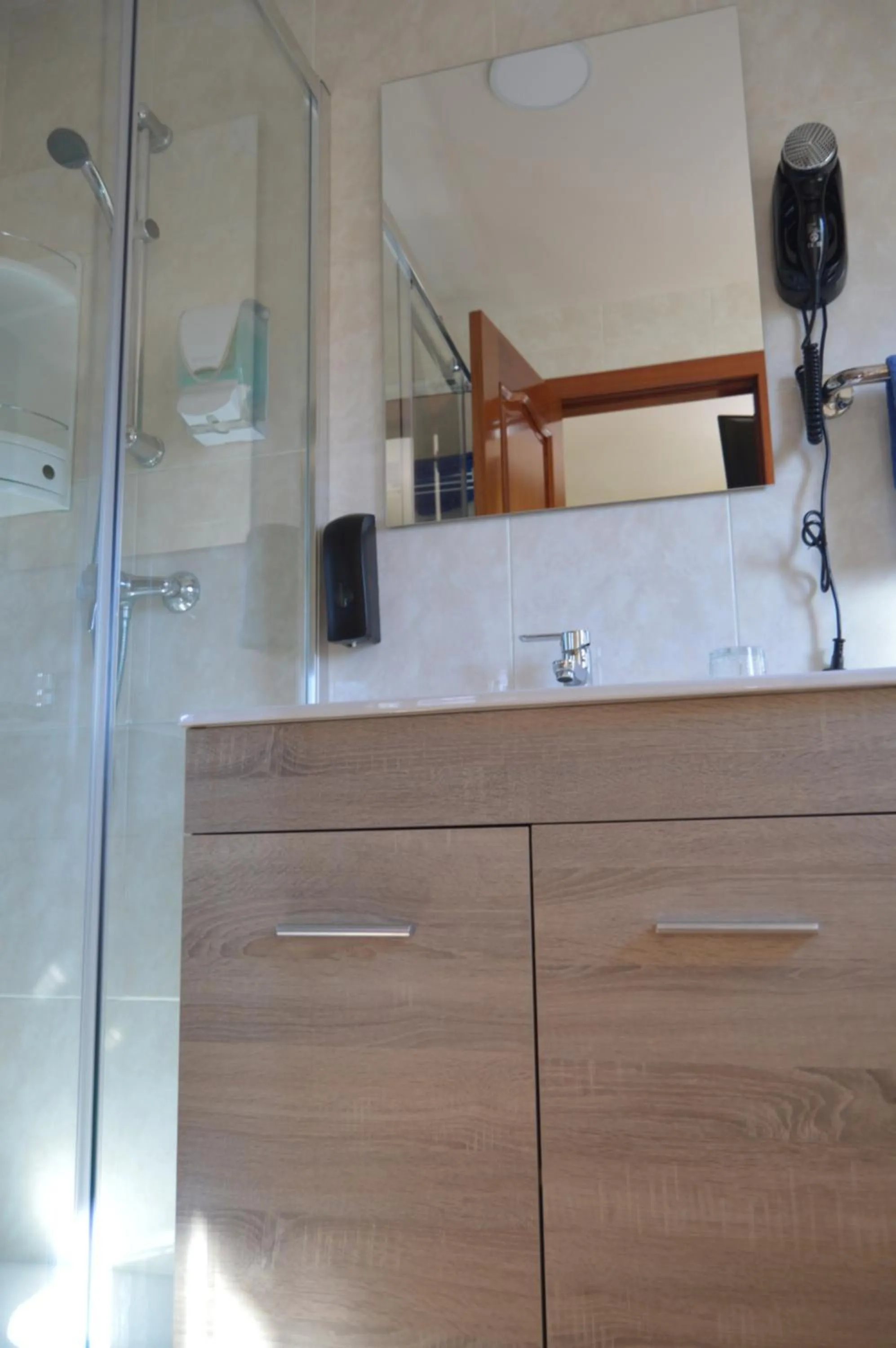 Bathroom in Hotel Restaurante Val