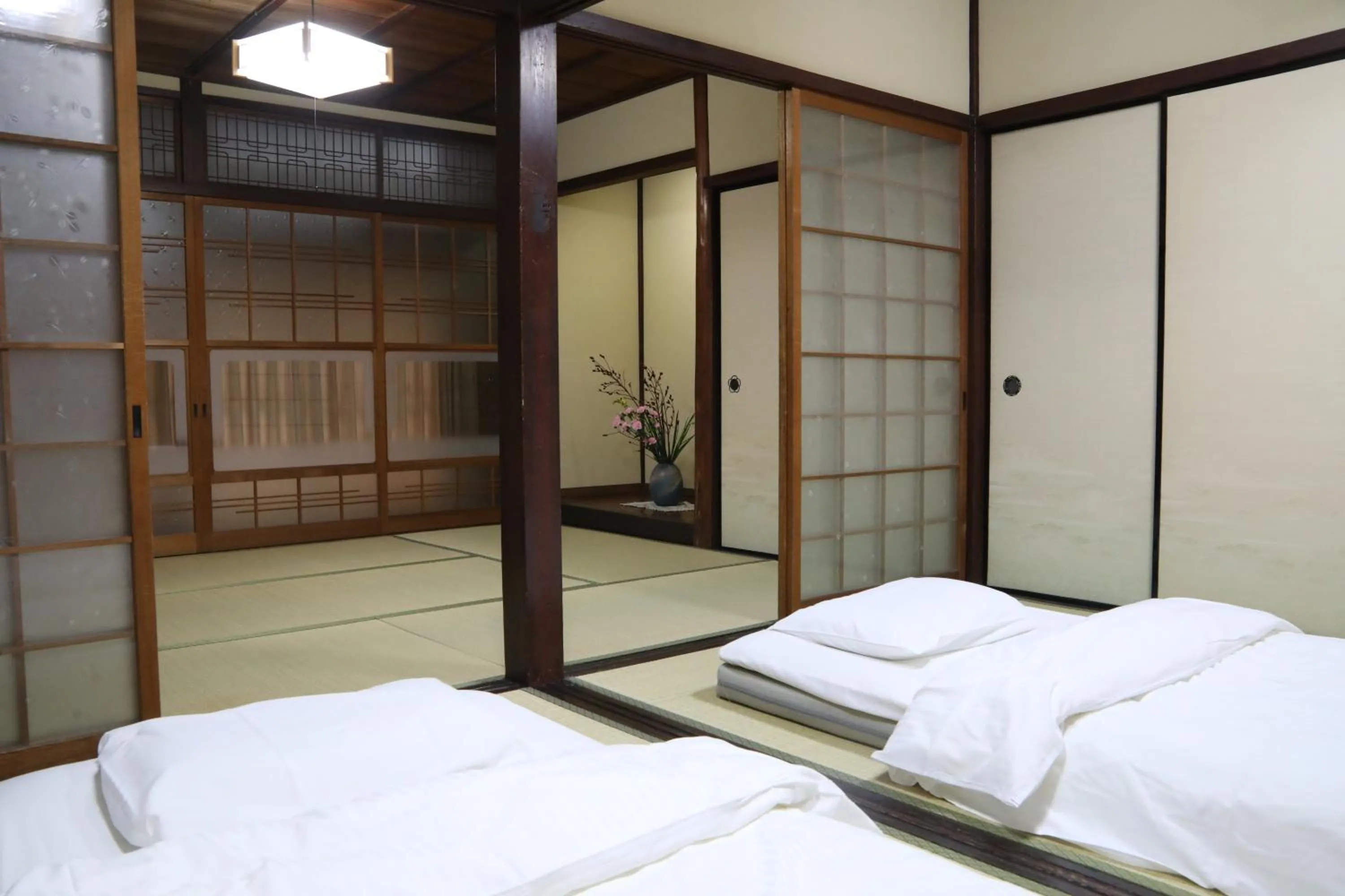 Photo of the whole room, Bed in Guesthouse Omihachiman