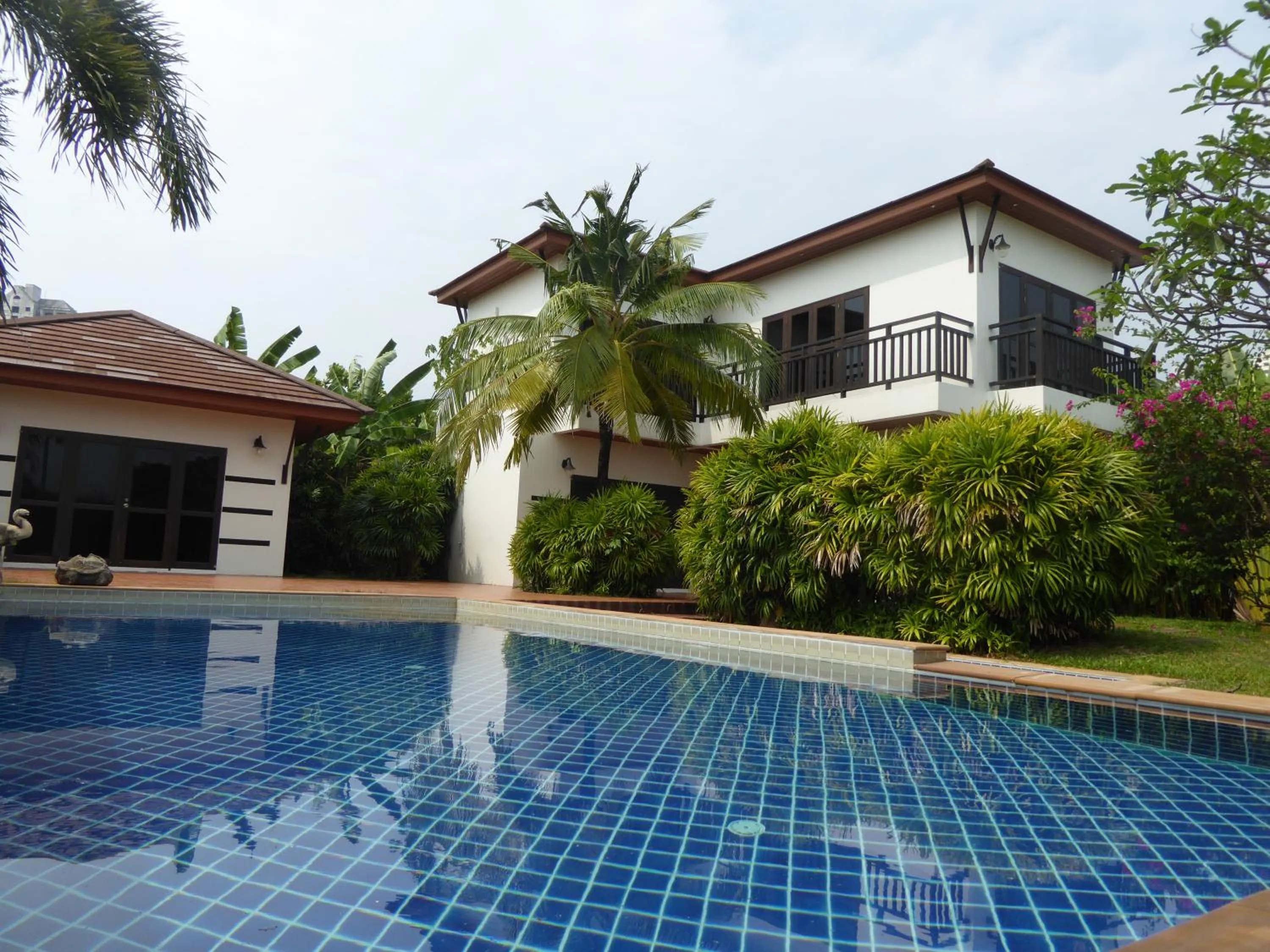 Swimming pool in Tropicana Beach Villa at VIP Resort