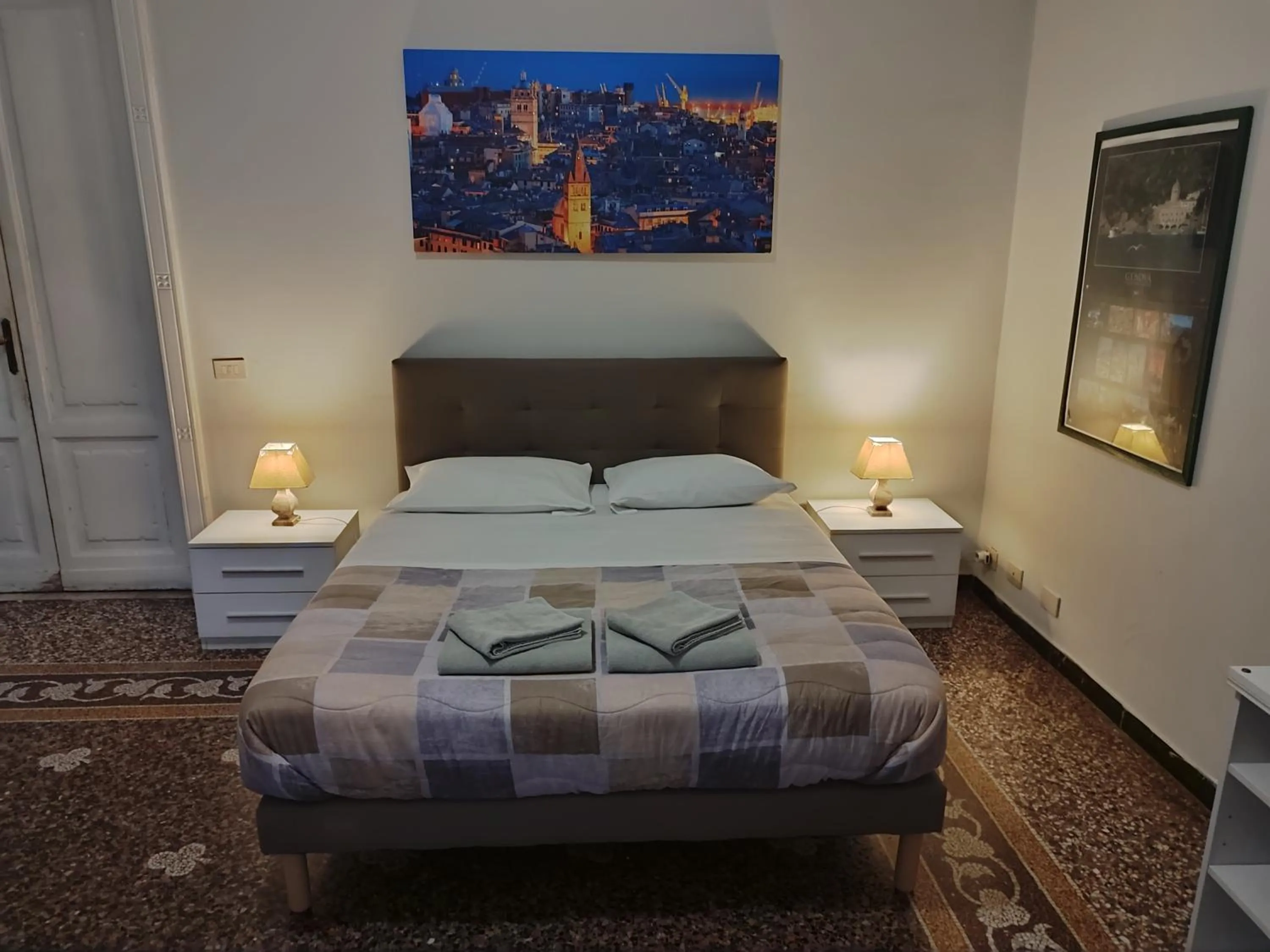 Bedroom, Bed in Albergo Locanda Alambra